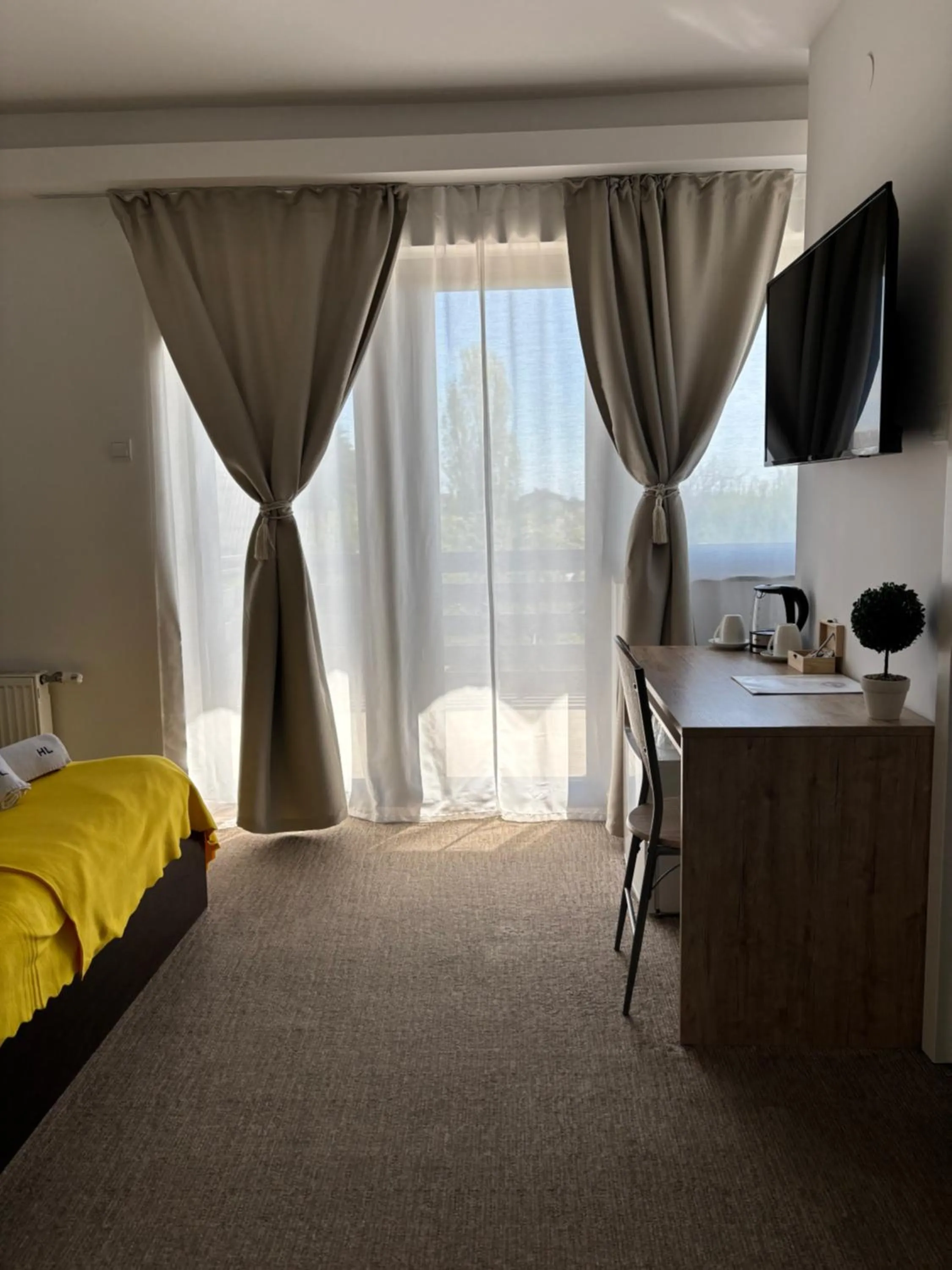 Bed in London Rooms Zagreb Airport