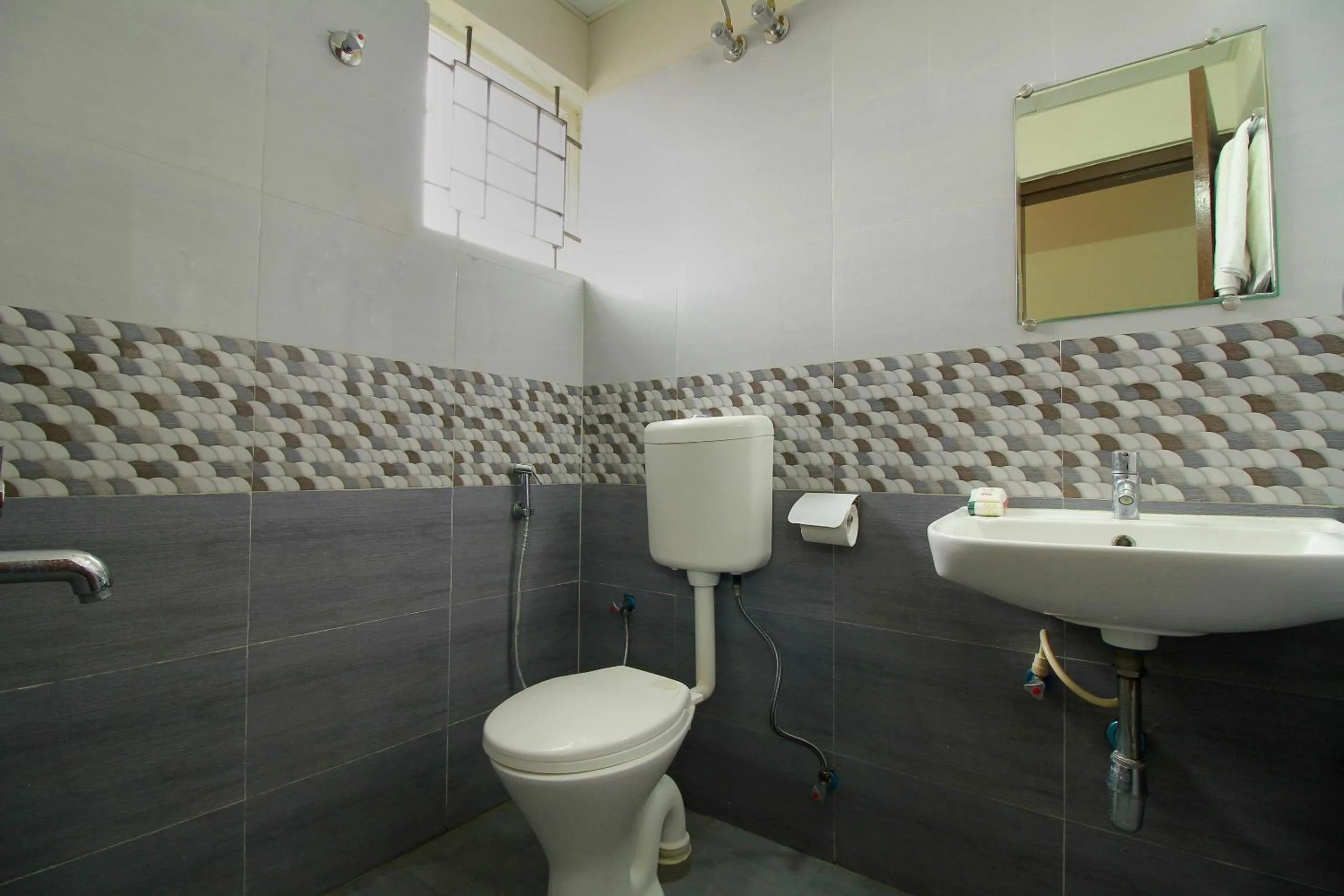 Lobby or reception in Hotel O Manu Residency