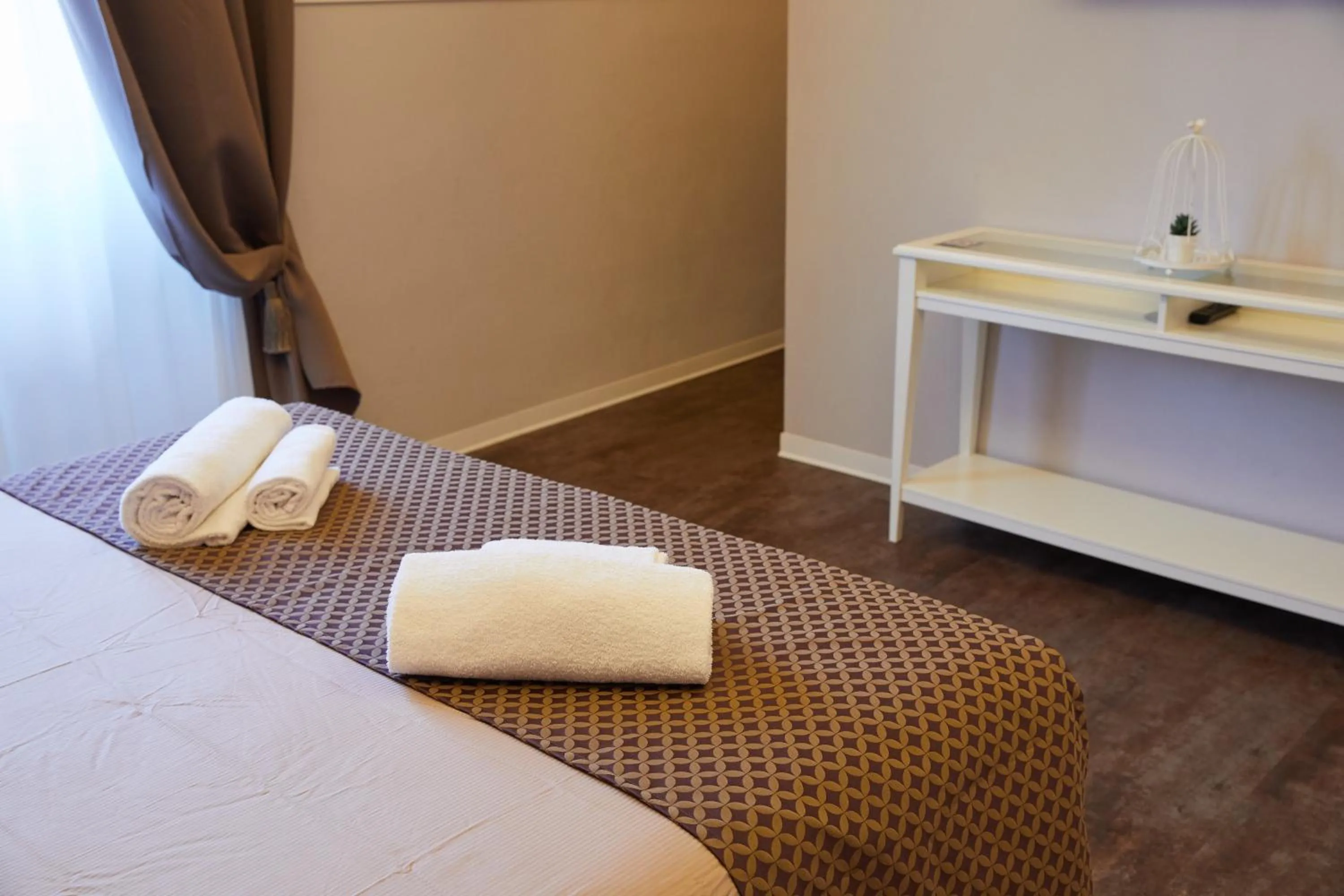 Decorative detail, Bed in B&B Residenza San Gallo 79