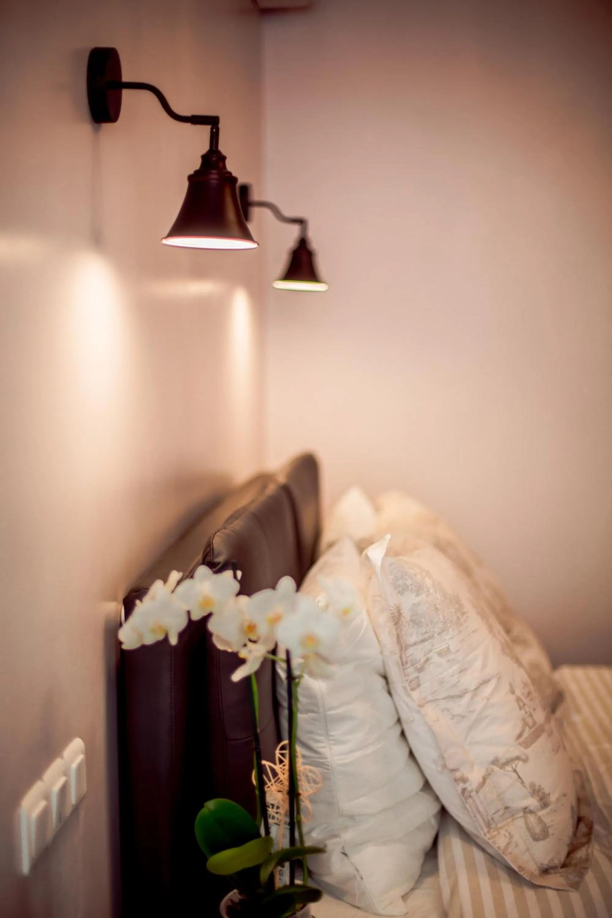 Decorative detail, Bed in La Maison Gobert Paris Hotel Particulier