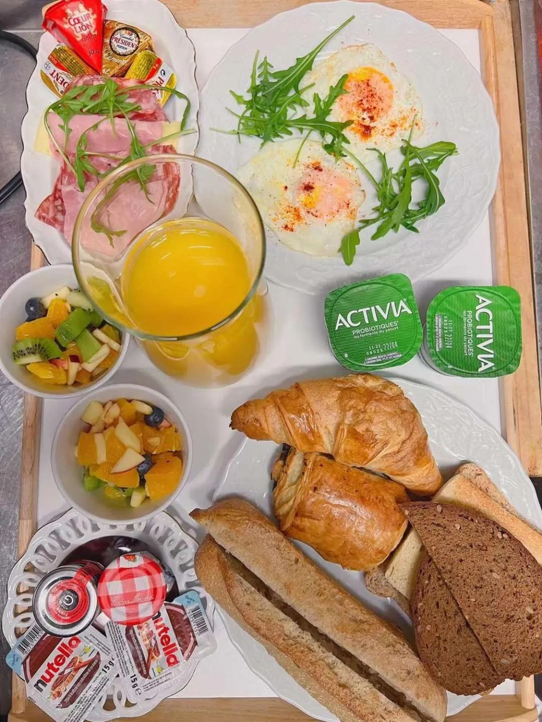 Food in La Maison Gobert Paris Hotel Particulier