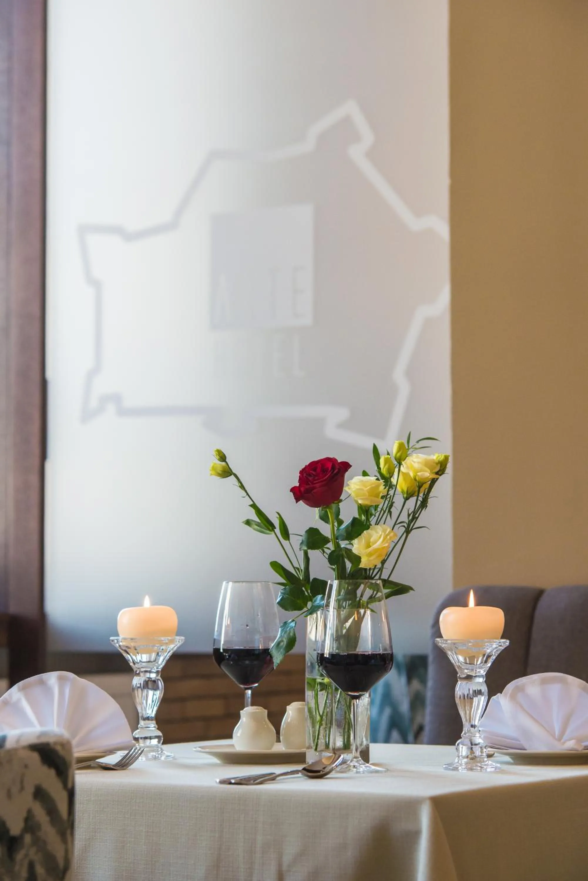 Restaurant/places to eat in Hotel Arte