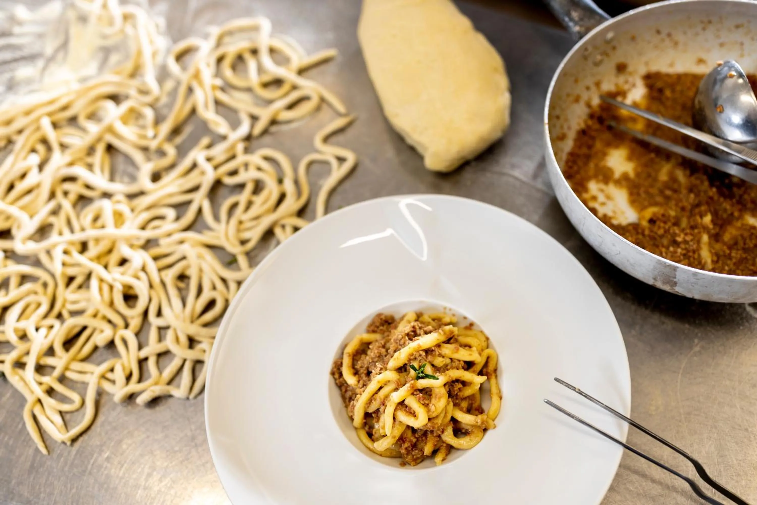 Restaurant/places to eat in Hotel La Pace