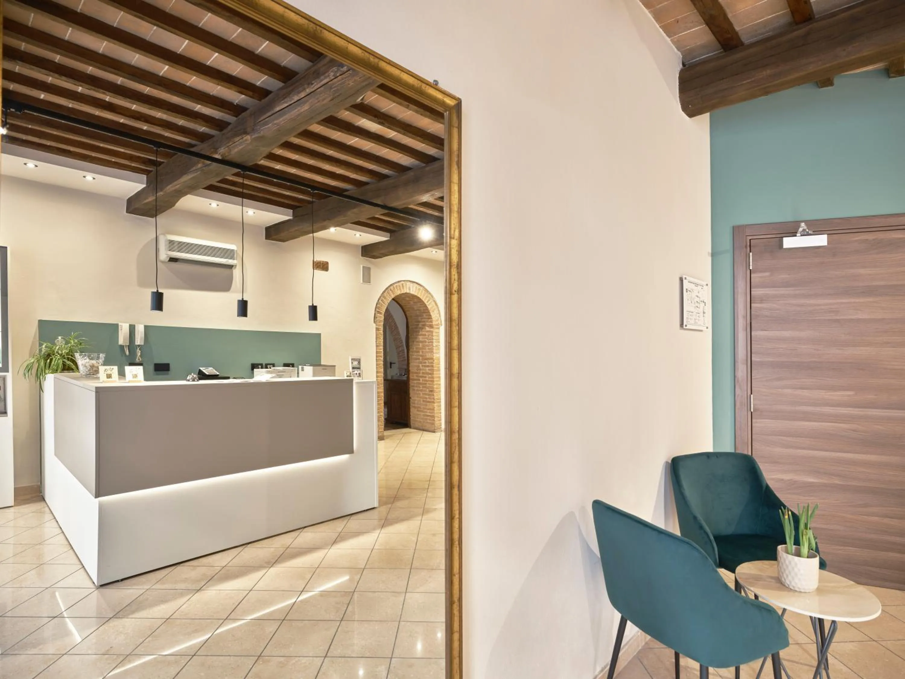 Lobby or reception in Hotel La Pace