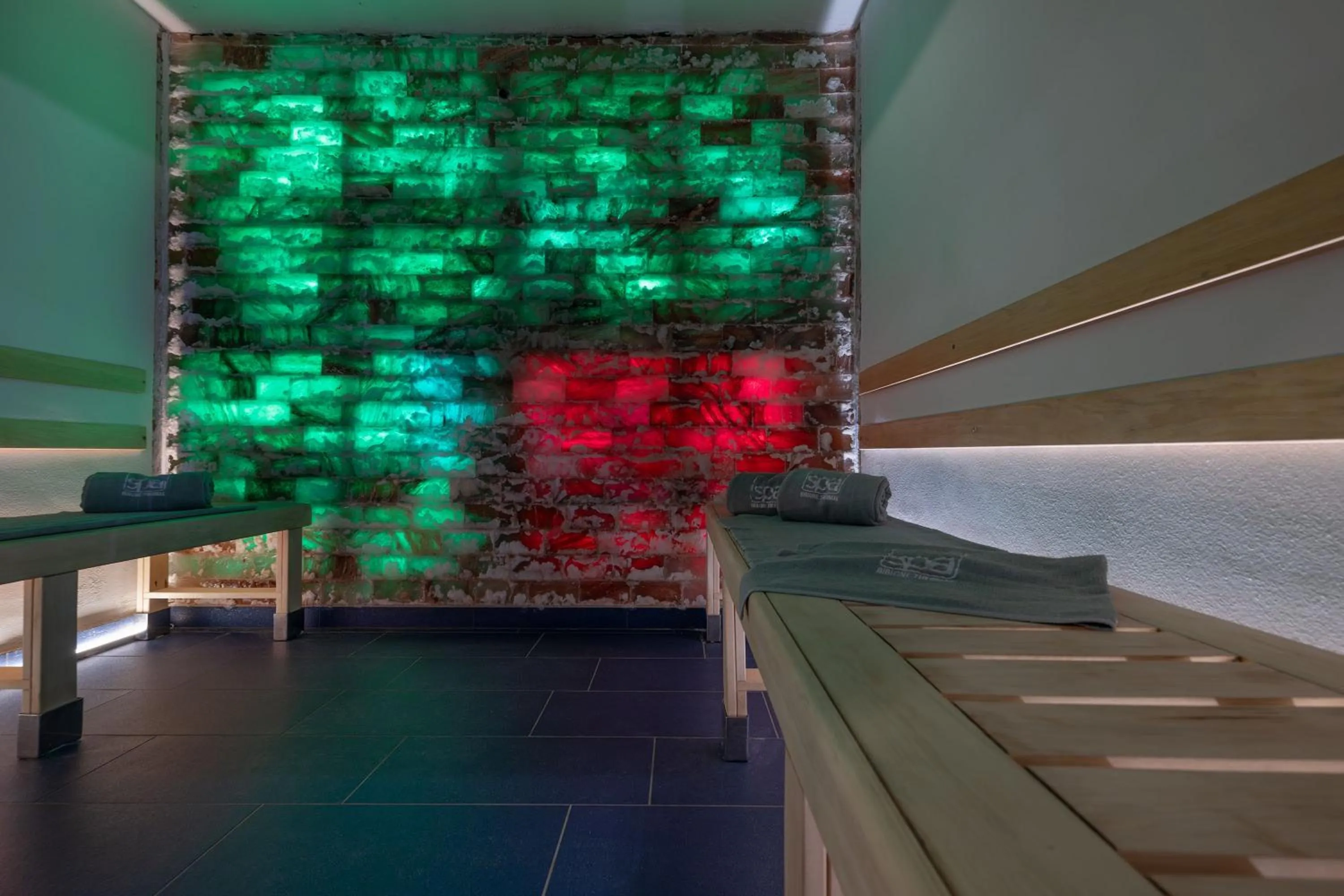 Spa and wellness centre/facilities in Savoy Beach Hotel & Thermal Spa