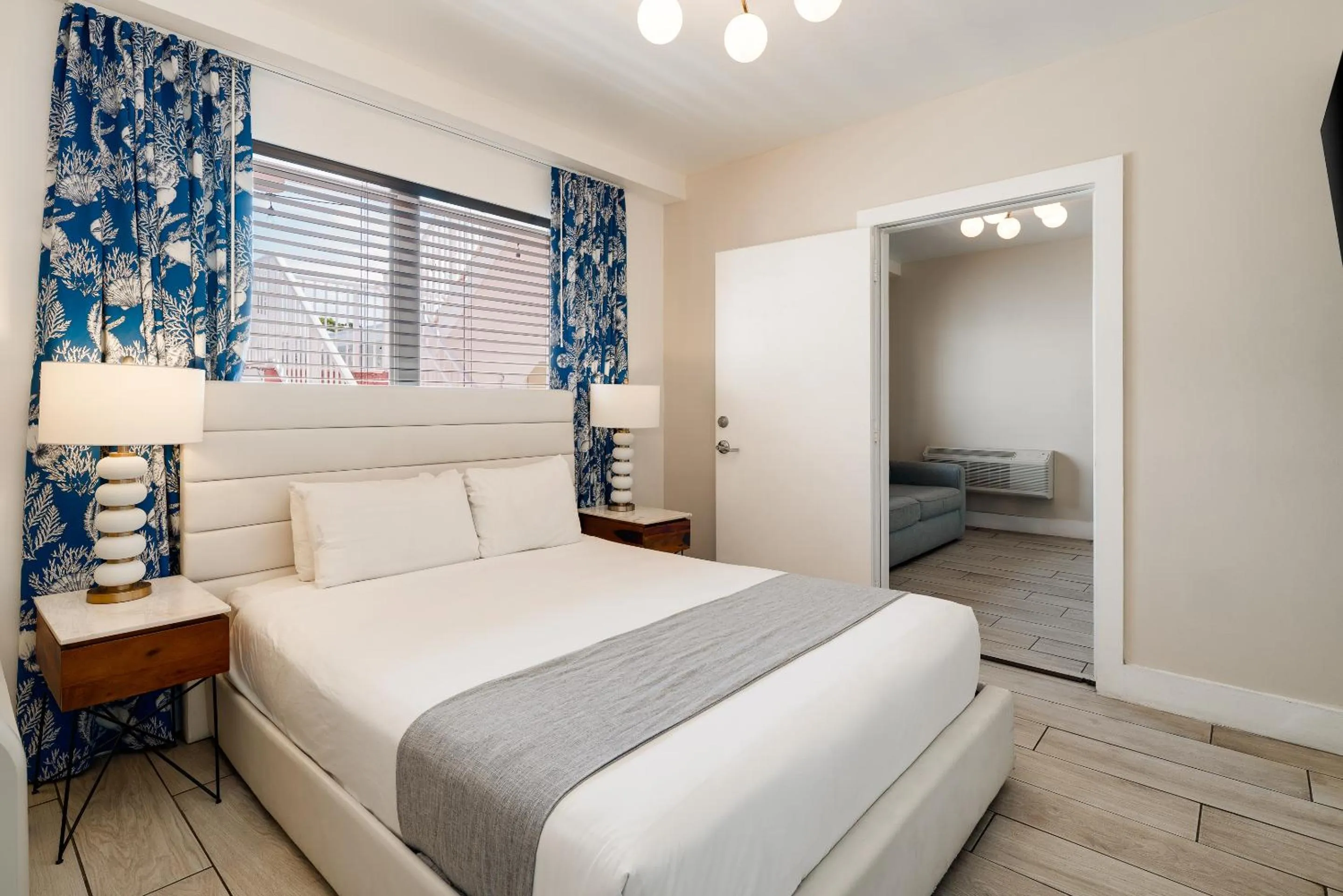 Bedroom, Bed in Waterside Hotel and Suites