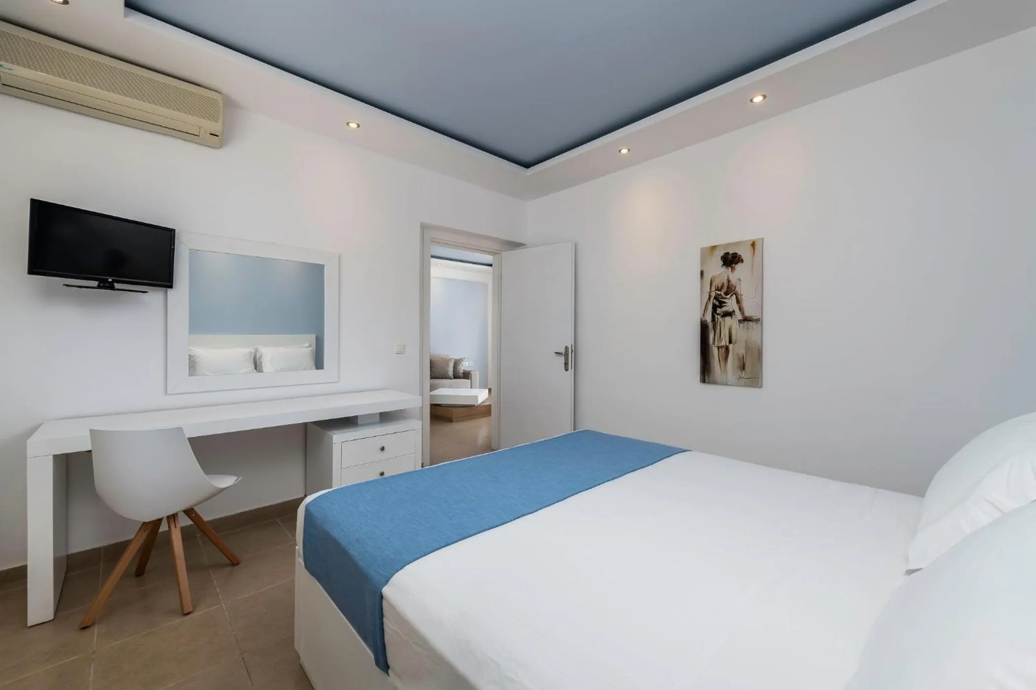 Bedroom, Bed in Gaia Royal