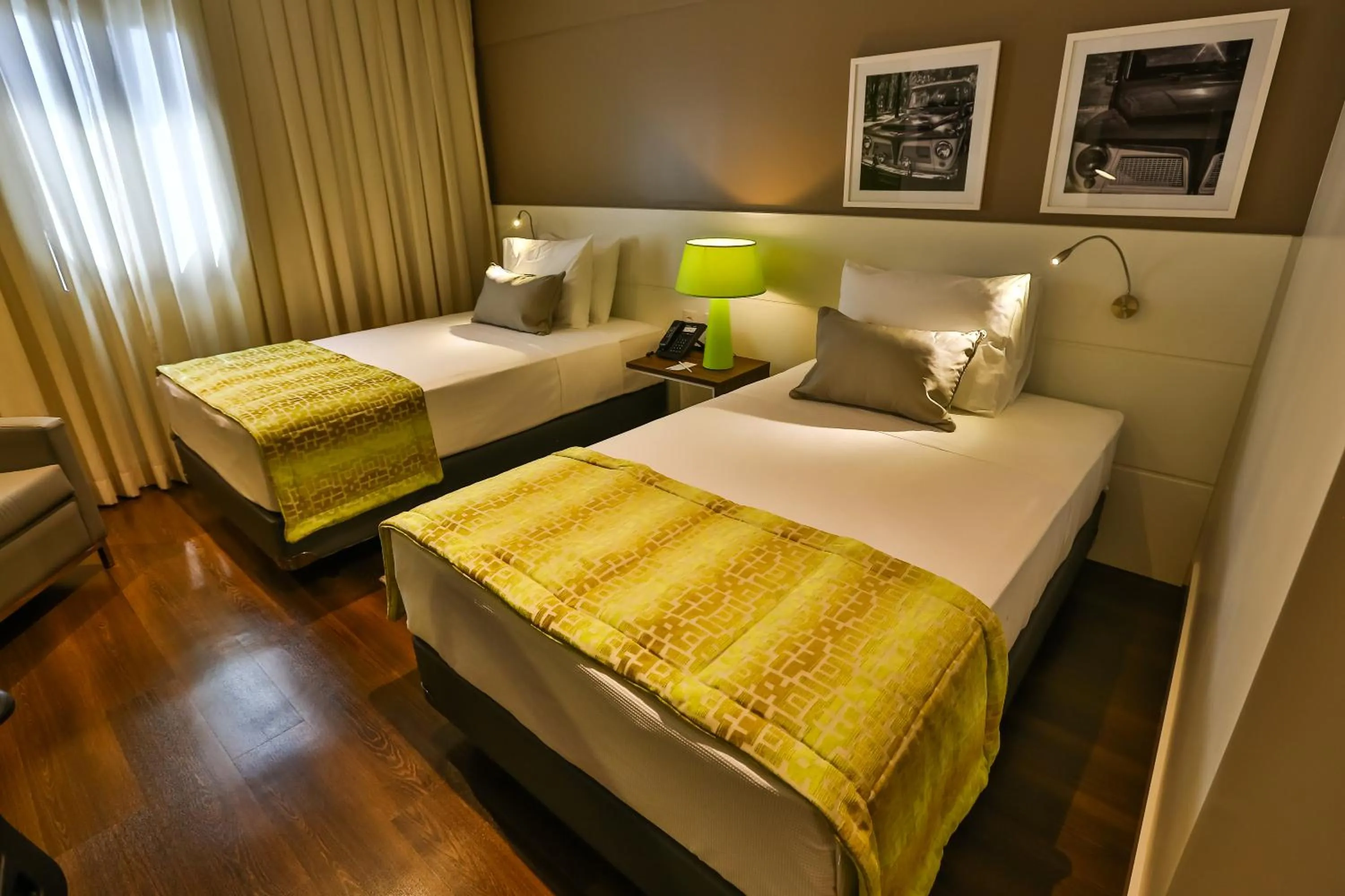 Bedroom, Bed in Quality Hotel Flamboyant