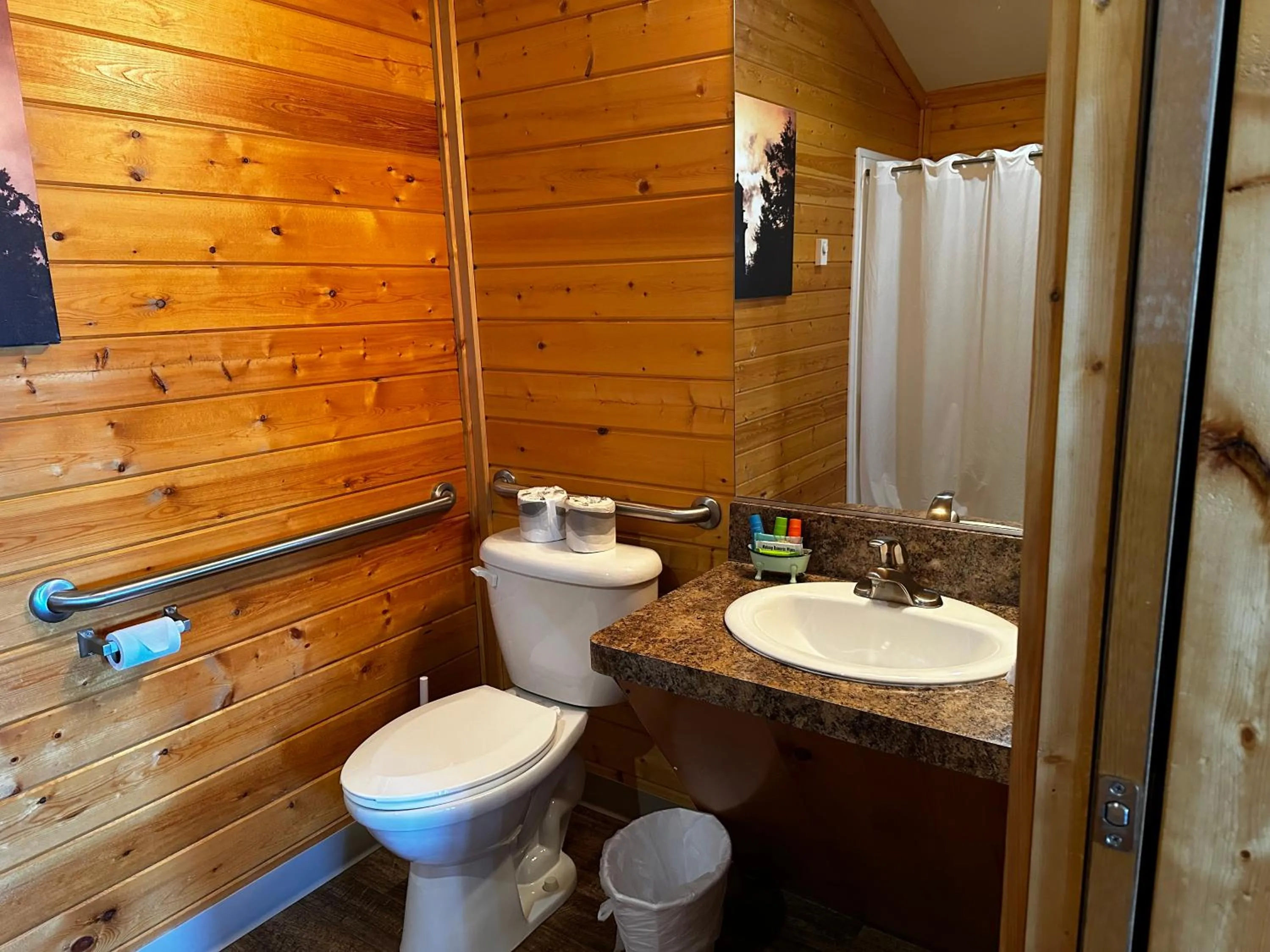 Bathroom in Westport Marina Cottages