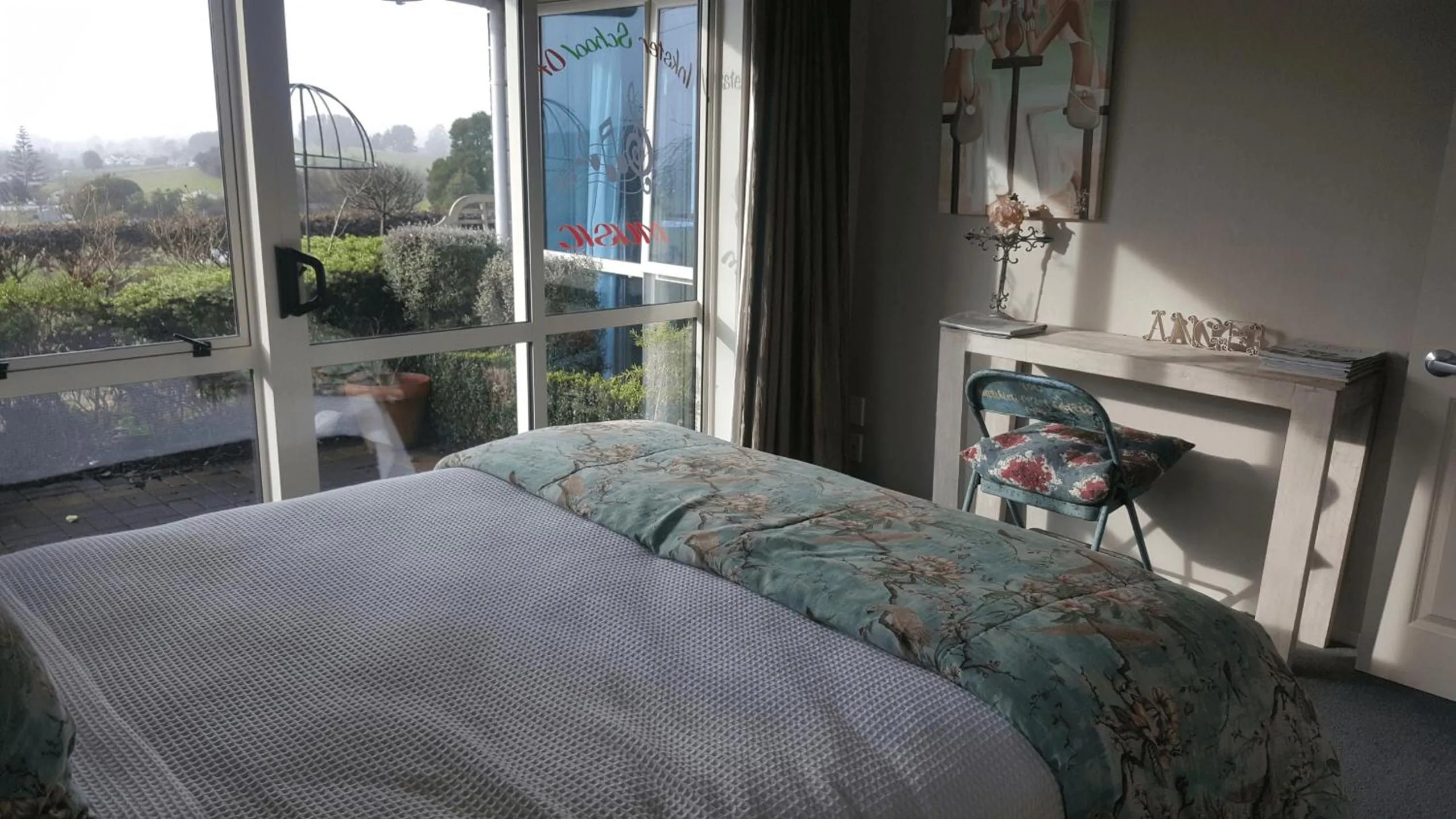 Photo of the whole room, Bed in Waitomo Orchard Estate B&B