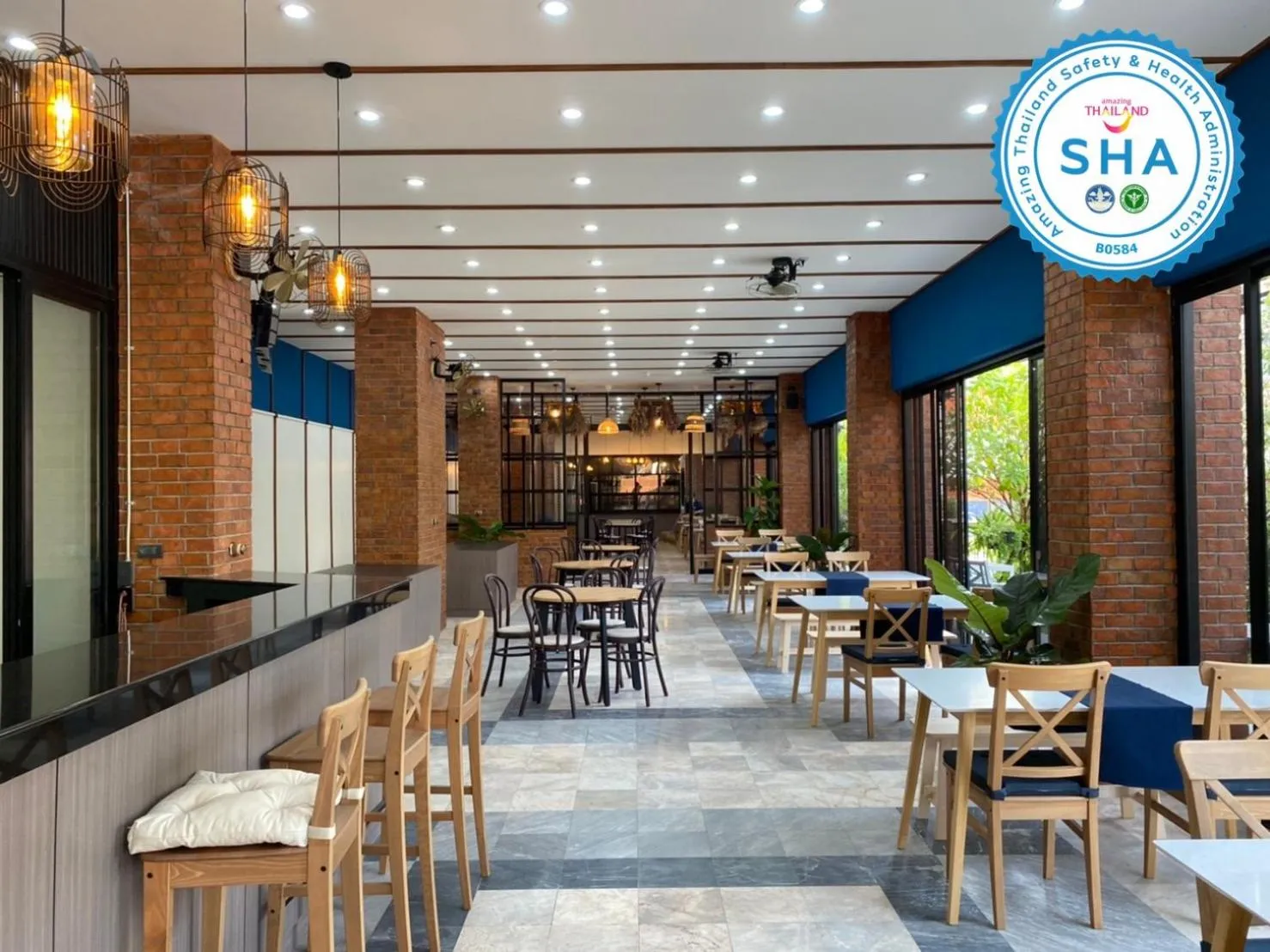 Restaurant/places to eat in Jomtien Longstay Hotel - SHA Plus Certified