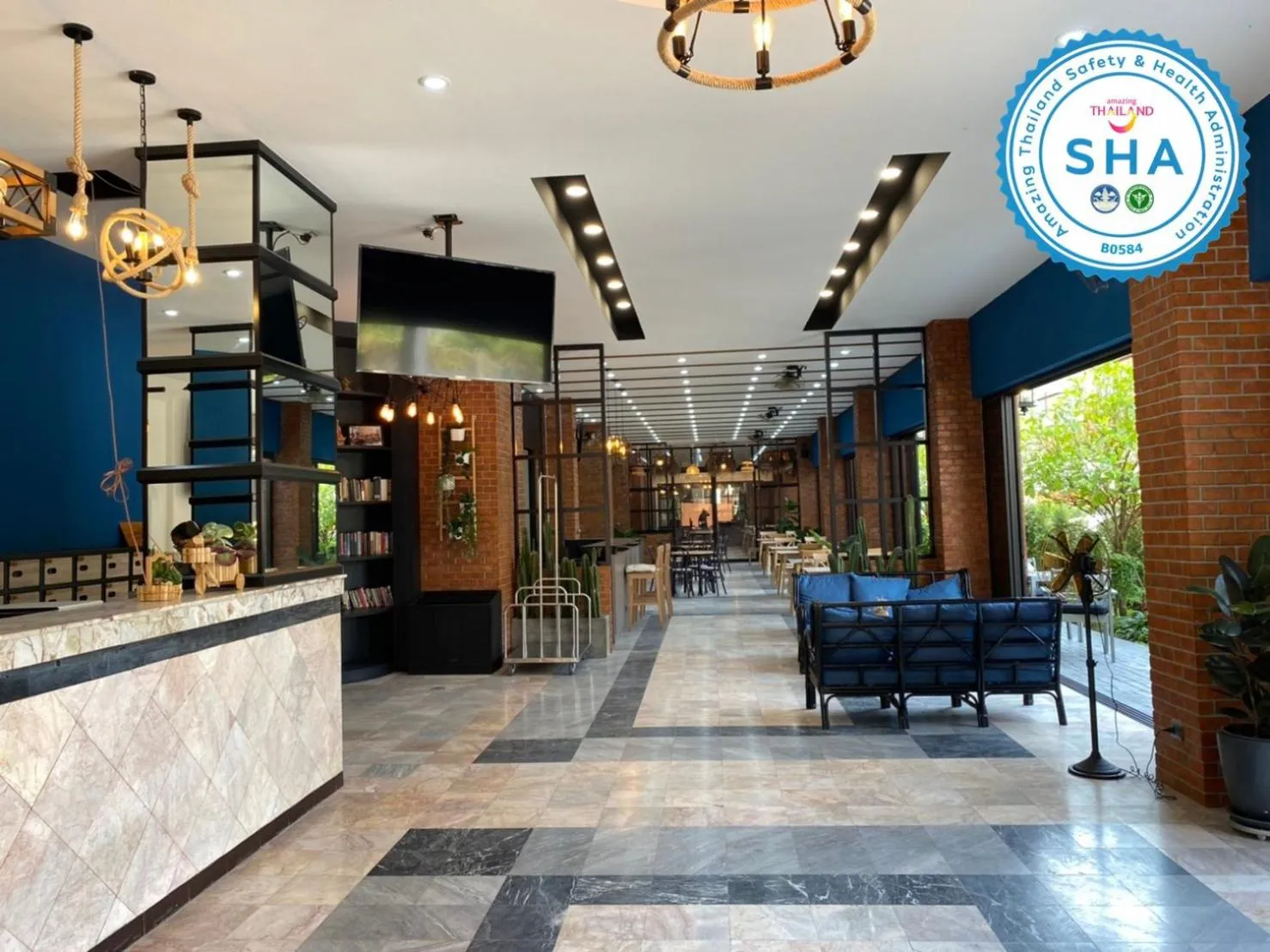 Restaurant/places to eat in Jomtien Longstay Hotel - SHA Plus Certified