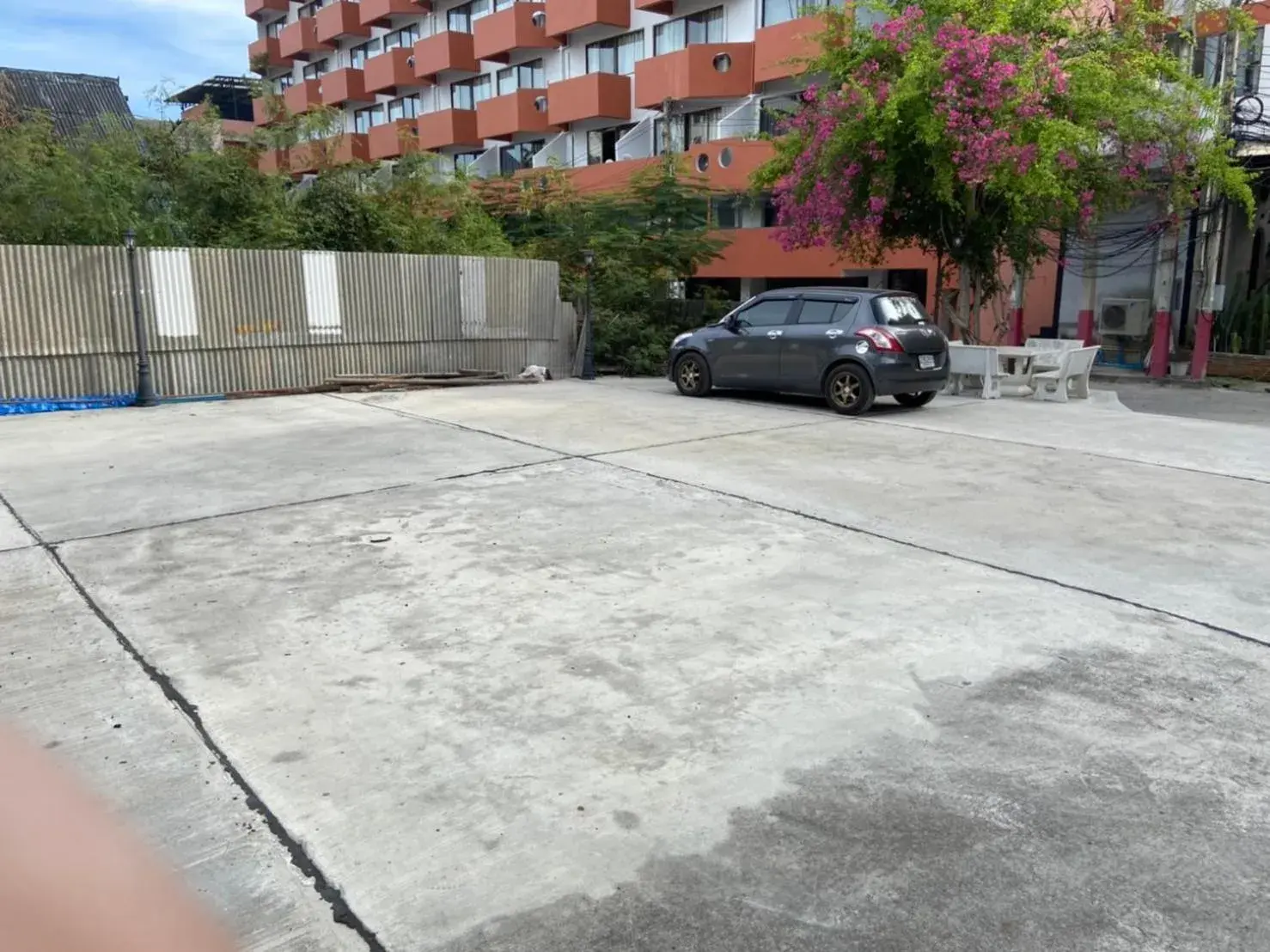 Double Room with Balcony in Jomtien Longstay Hotel - SHA Plus Certified Double Room with Balcony in Jomtien Longstay Hotel - SHA Plus Certified