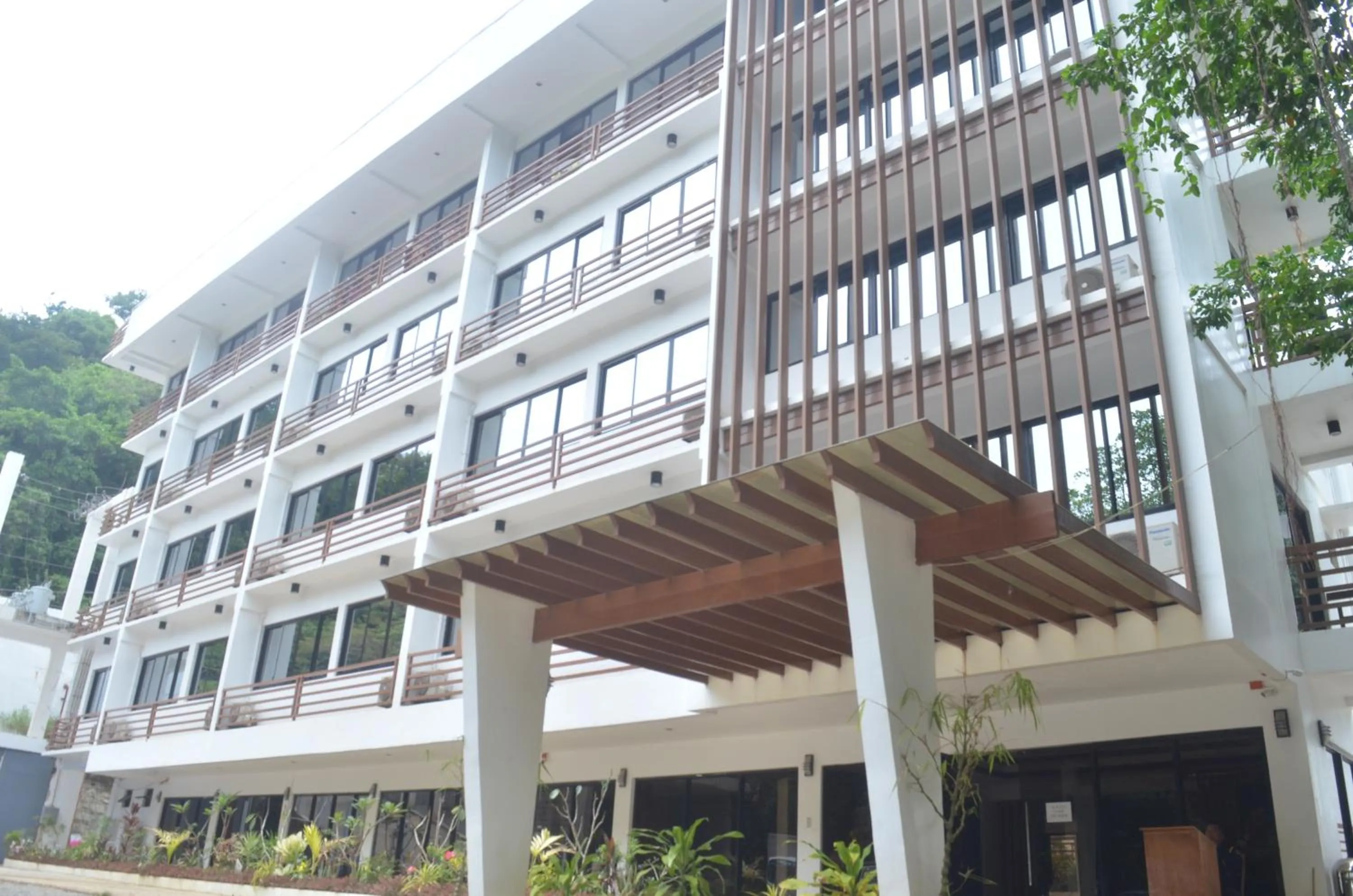 Property building in Villa Israel Ecopark El Nido