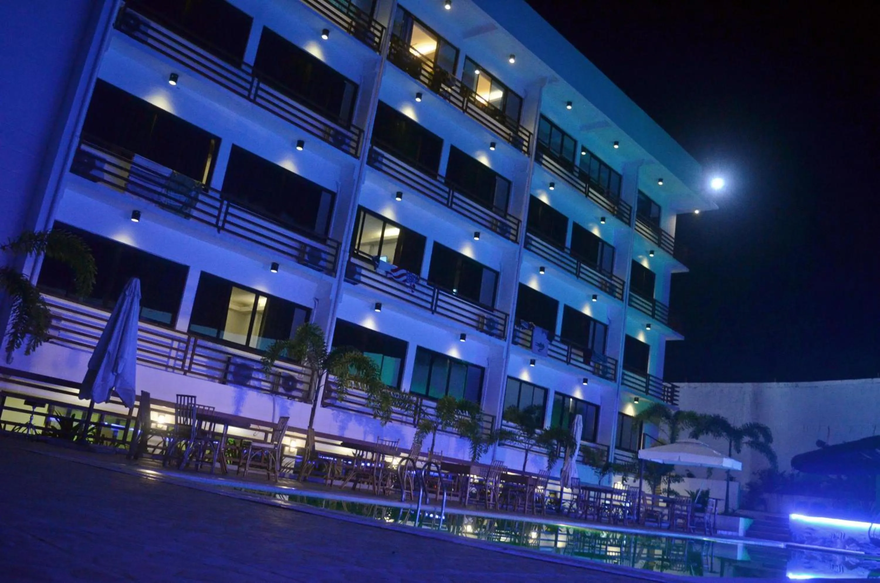 Property building in Villa Israel Ecopark El Nido