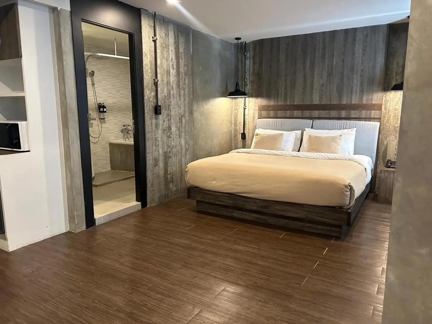 Property building, Bed in S Hadyai Hotel