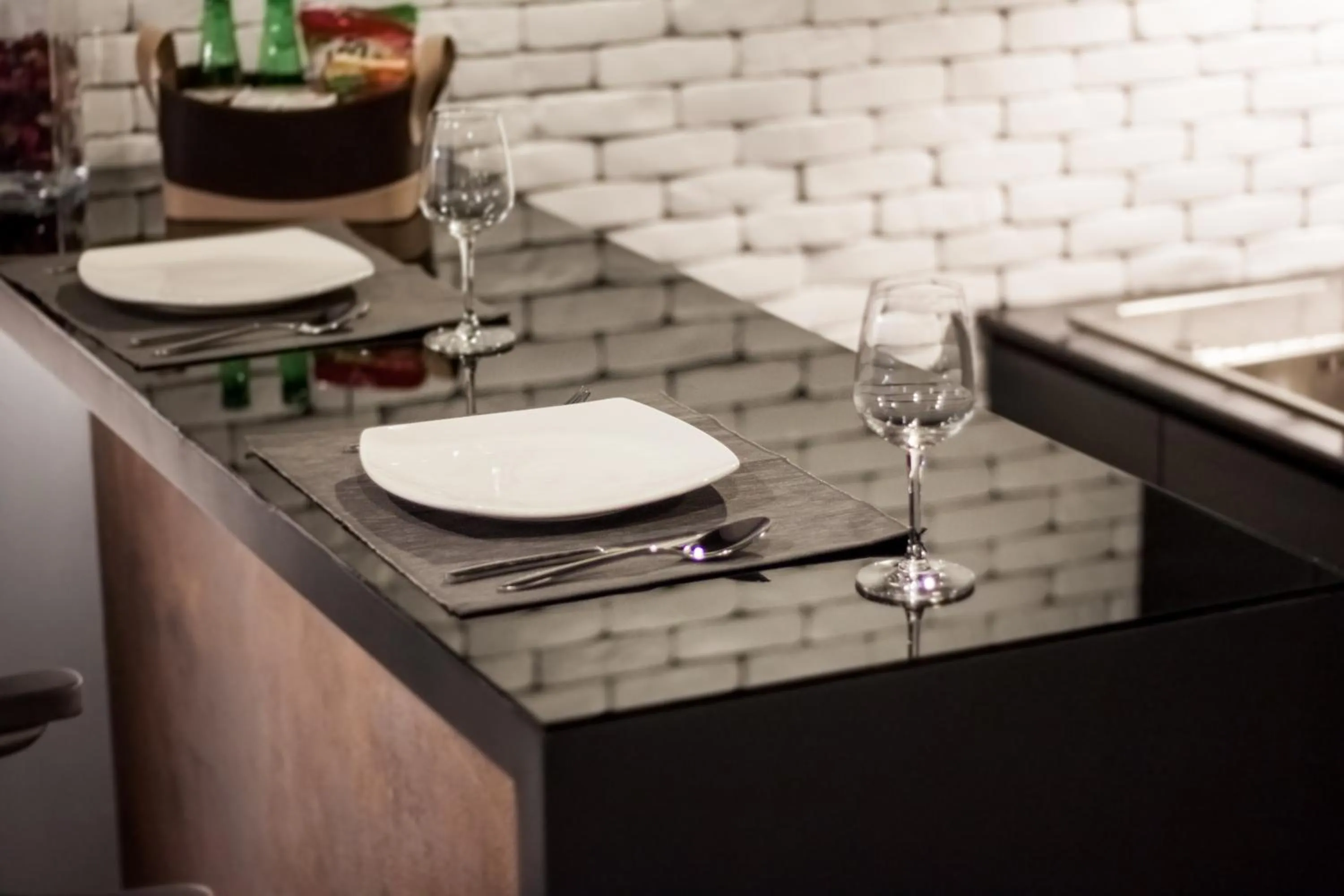 Dining area in S Hadyai Hotel