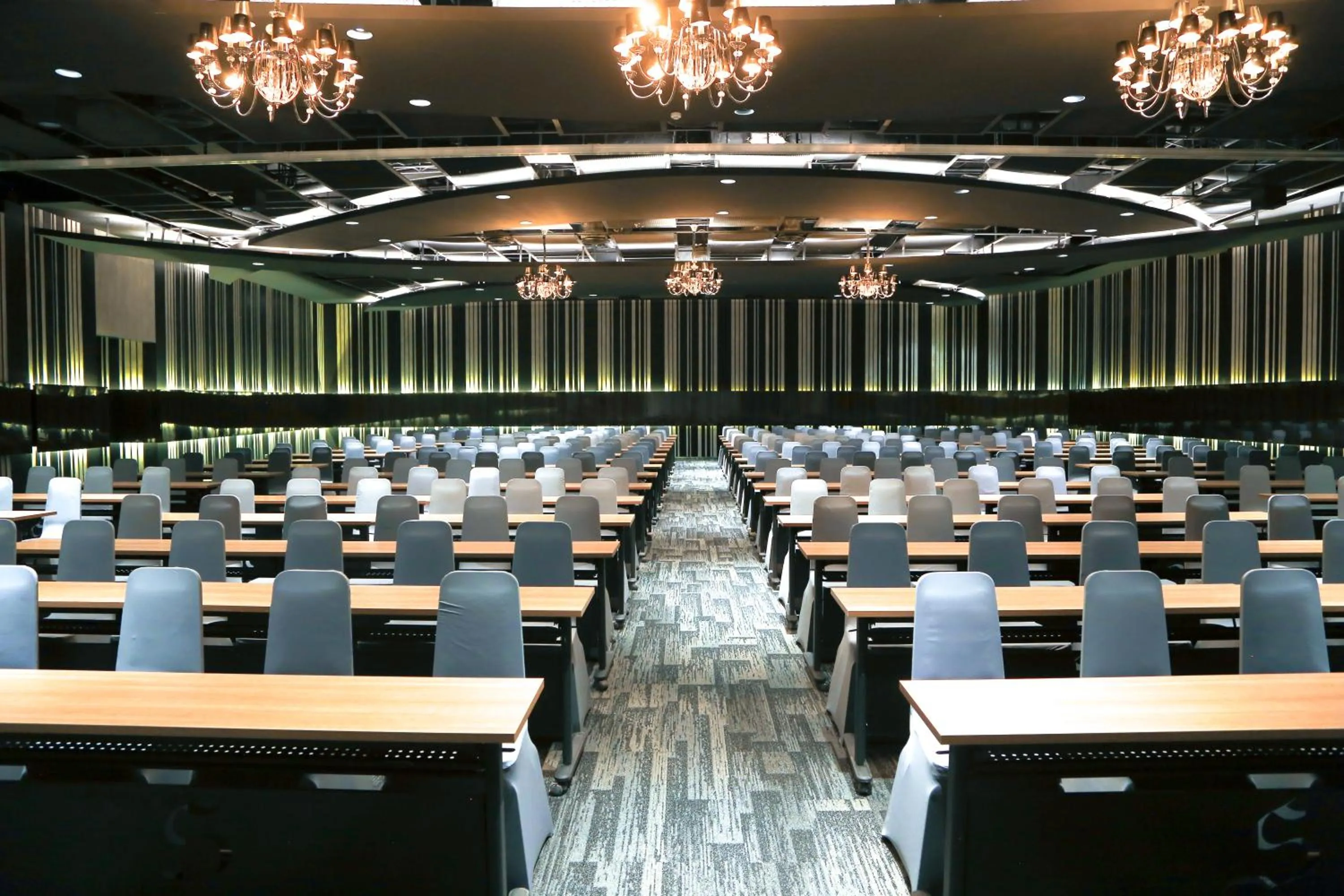 Meeting/conference room in S Hadyai Hotel