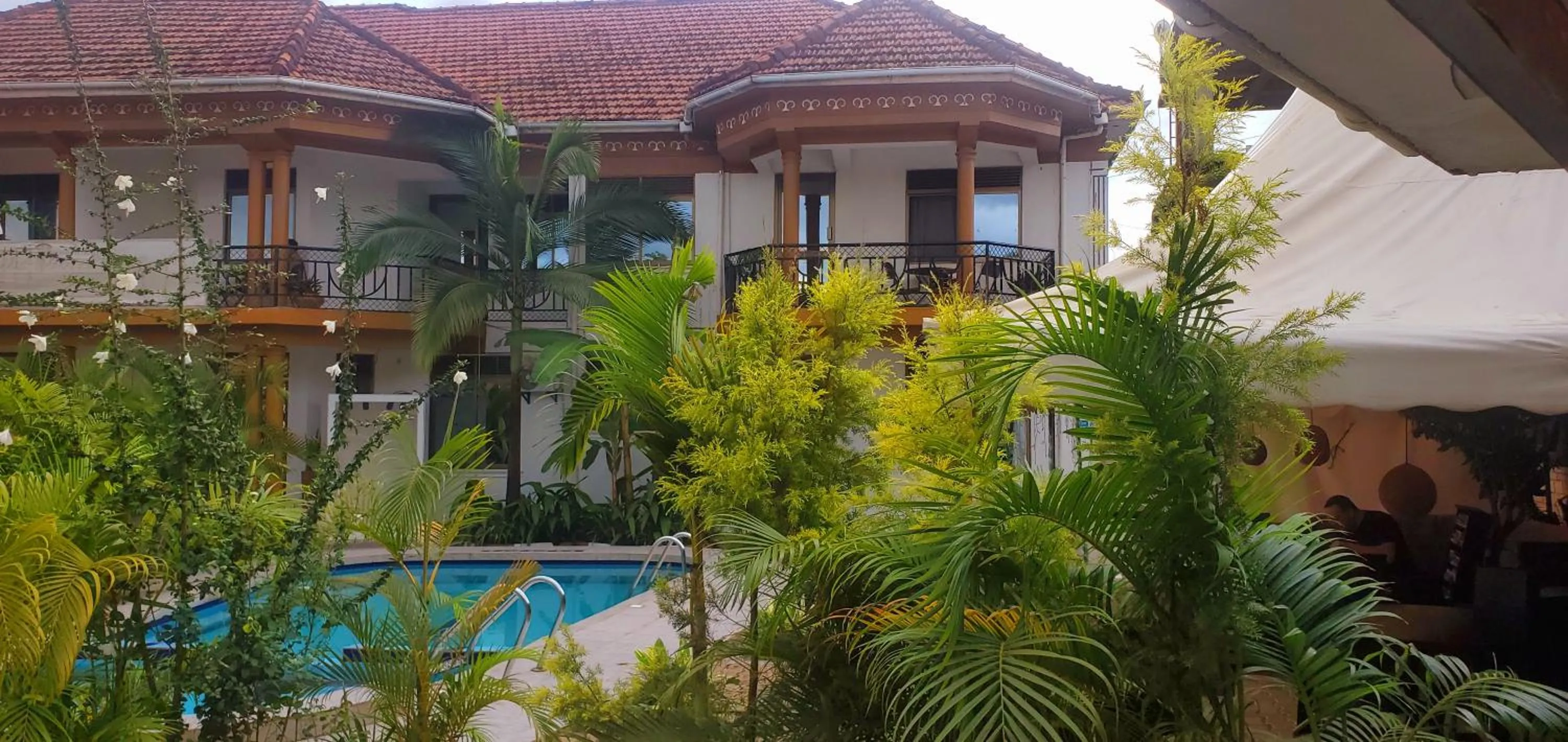 Property building in Mowicribs Hotel and Spa