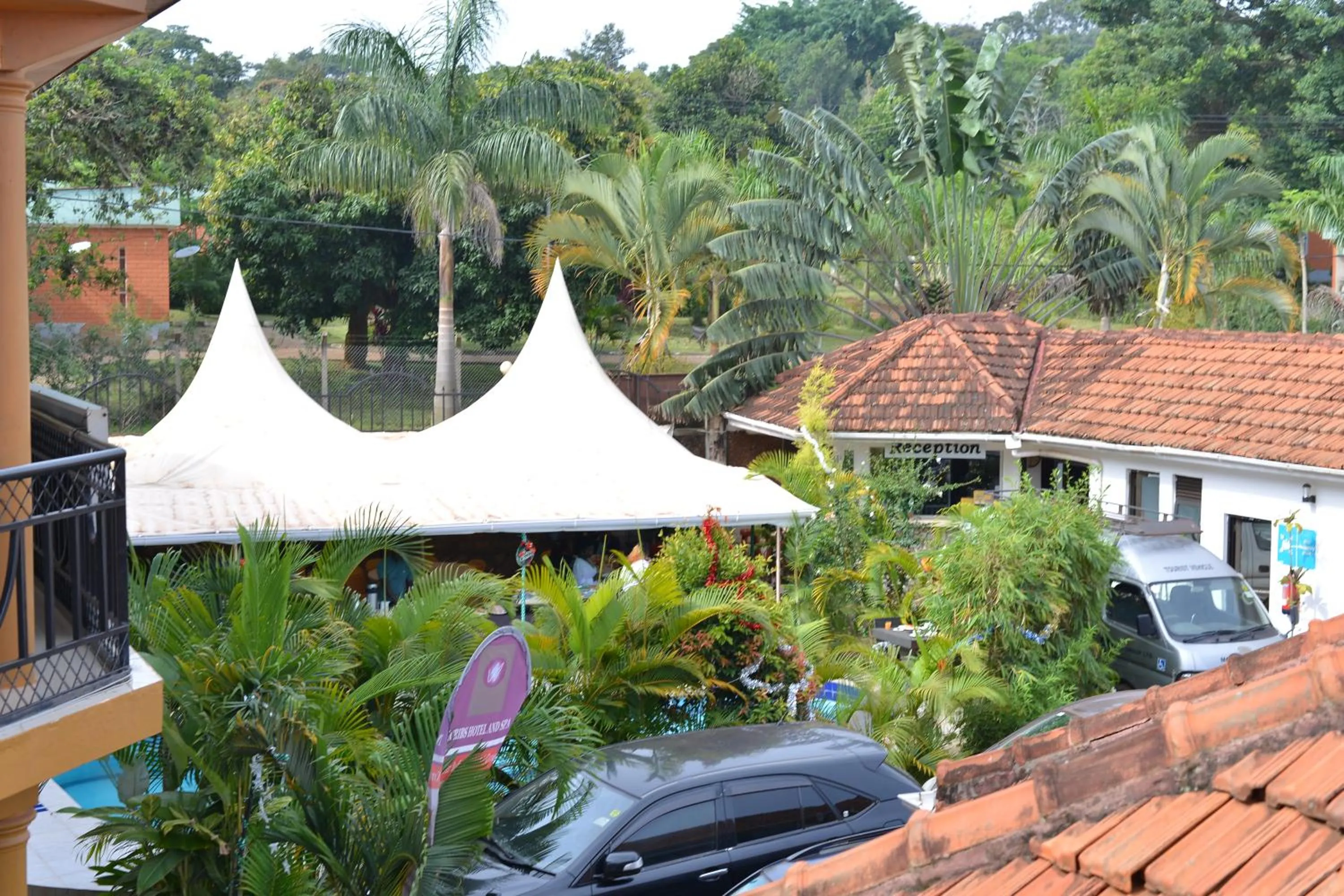 Property building in Mowicribs Hotel and Spa