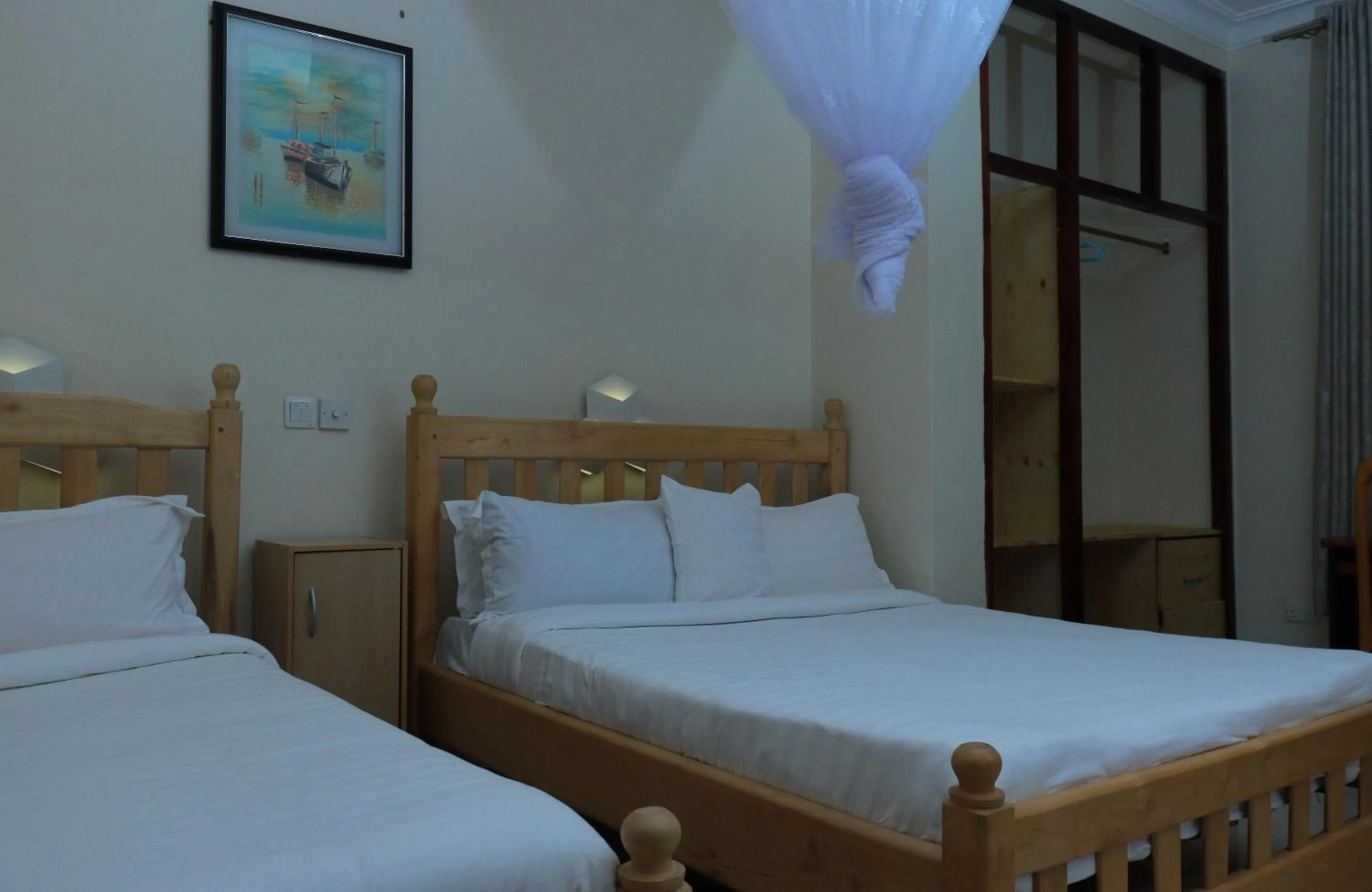 Property logo or sign, Bed in Mowicribs Hotel and Spa