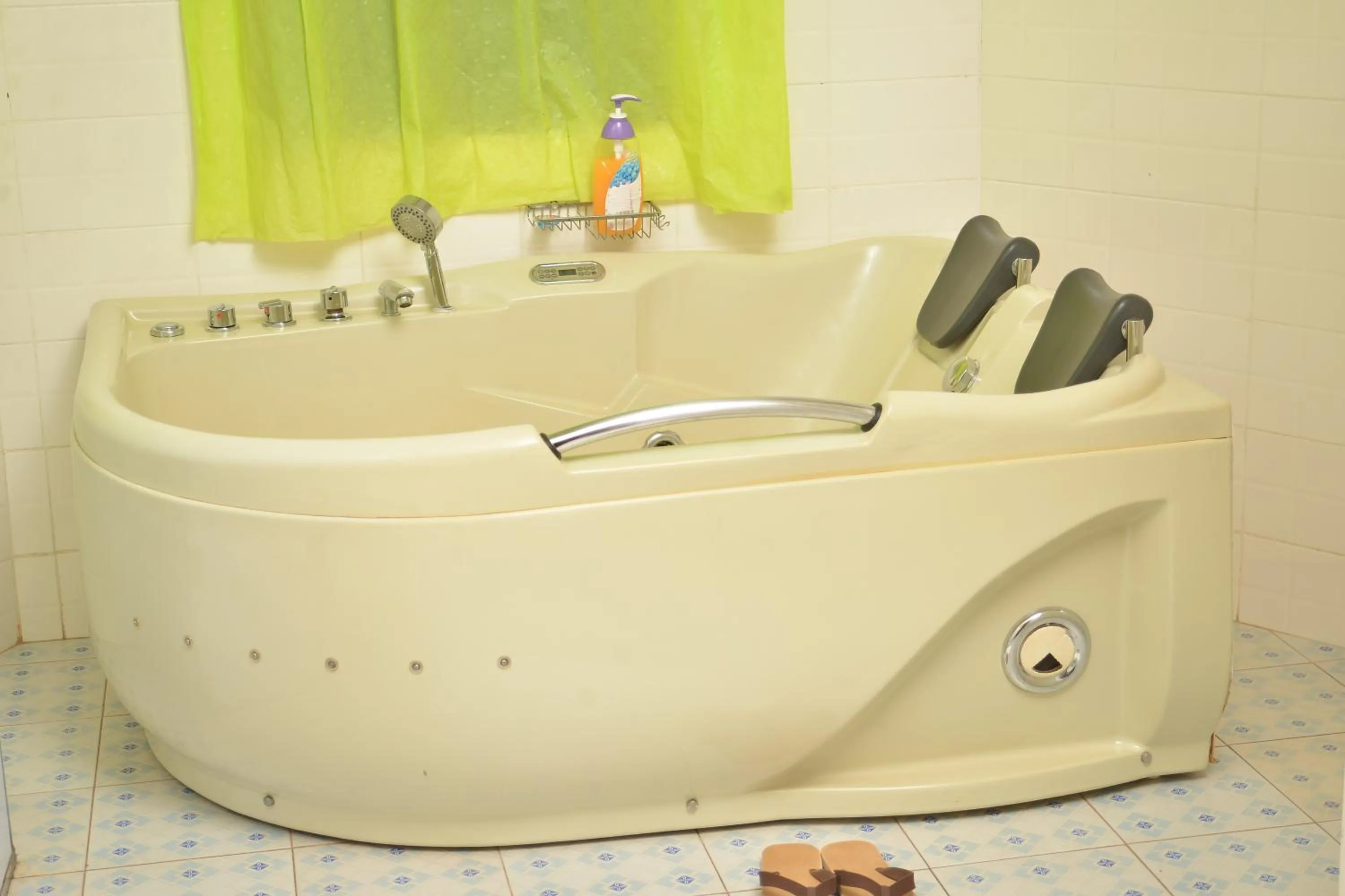 Bathroom in Mowicribs Hotel and Spa