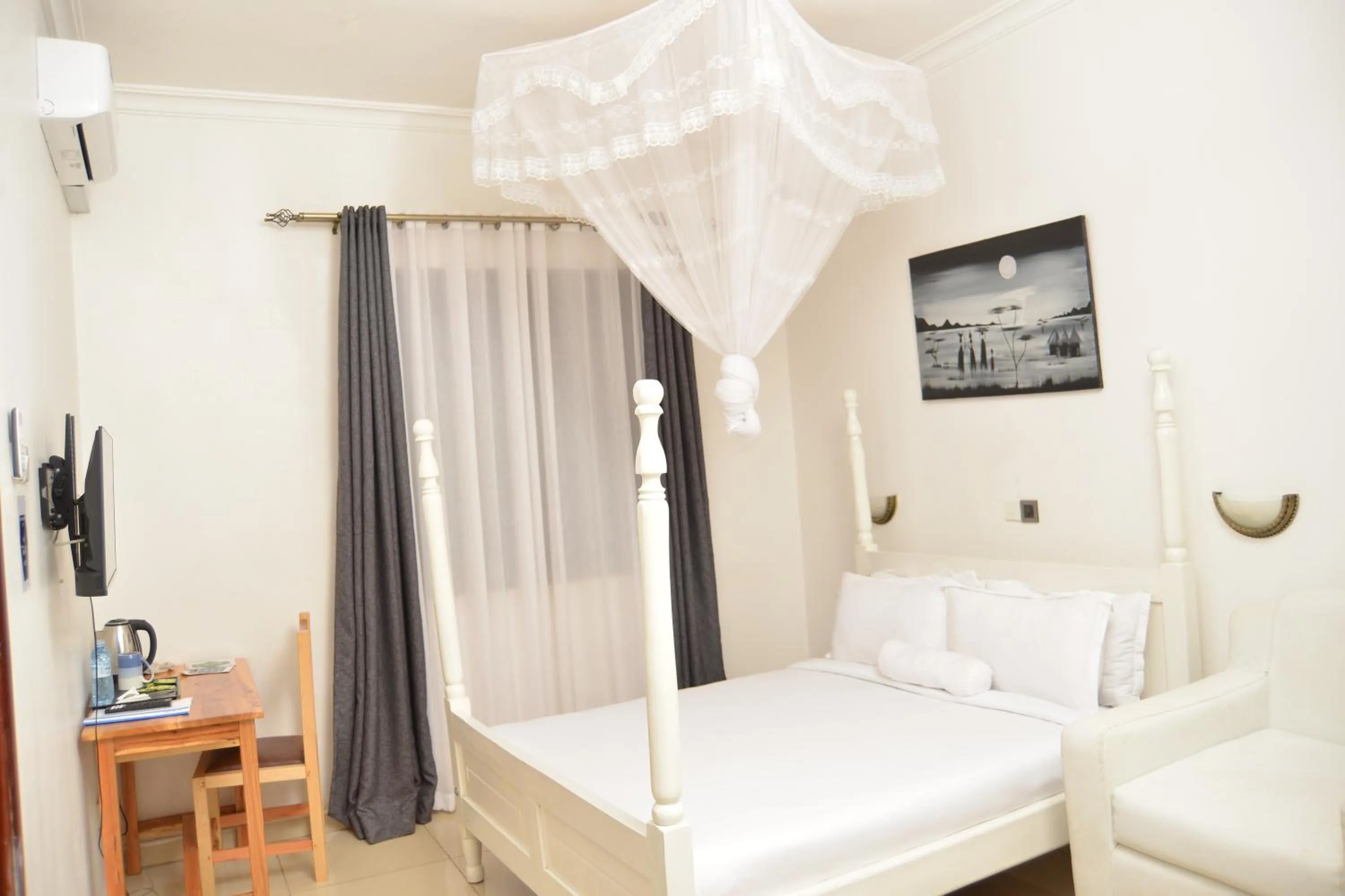 Bed in Mowicribs Hotel and Spa