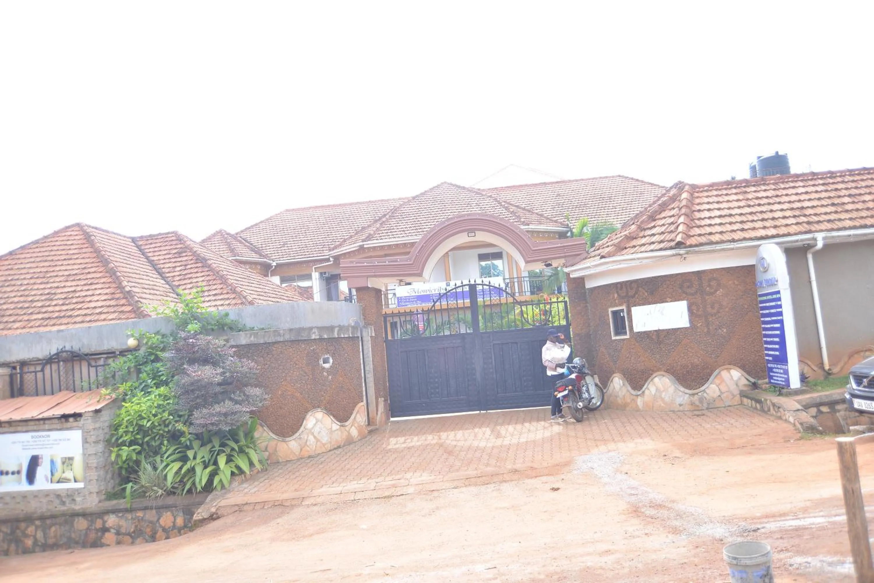 Property building in Mowicribs Hotel and Spa