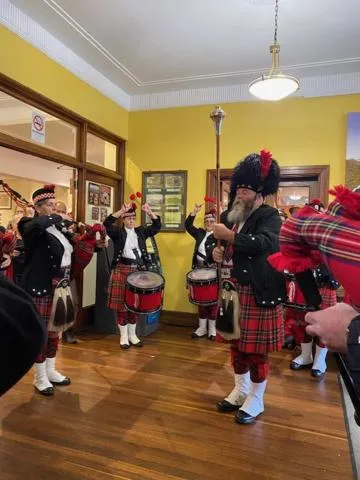 Property building in Gardners Inn Hotel