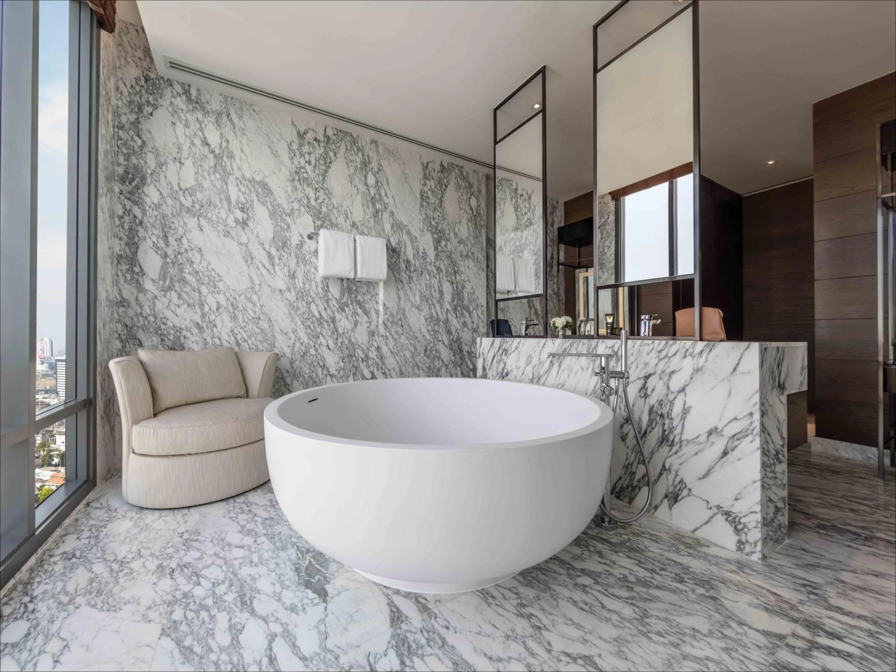 Bath in 137 Pillars Suites Bangkok