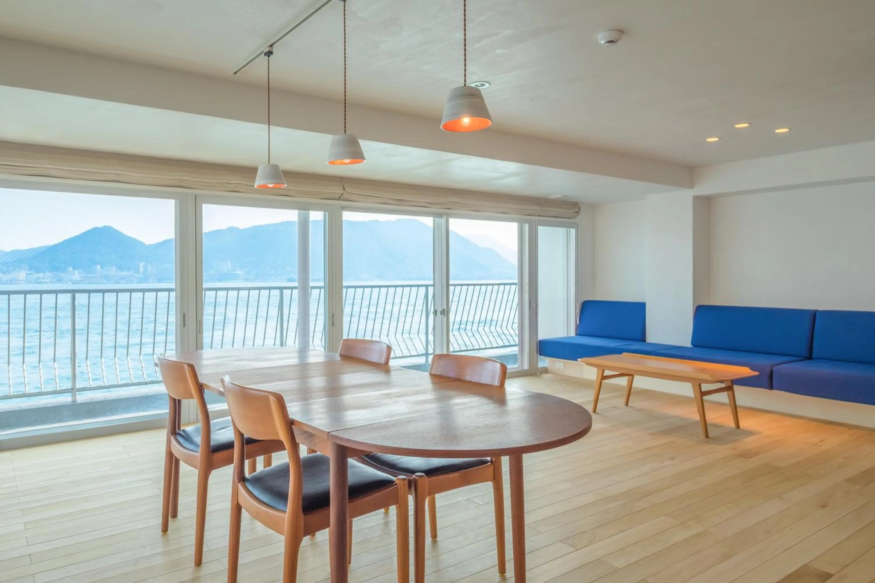 Living room, Seating Area in uzuhouse