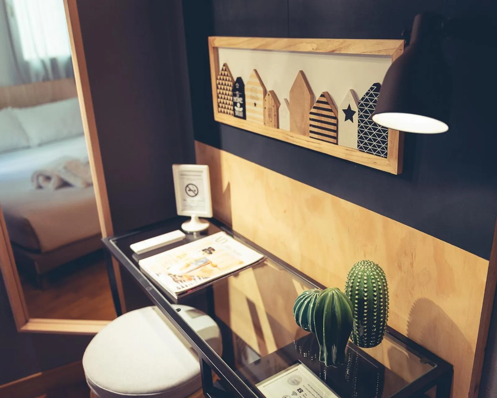 Decorative detail, Bed in Castelmenardo39