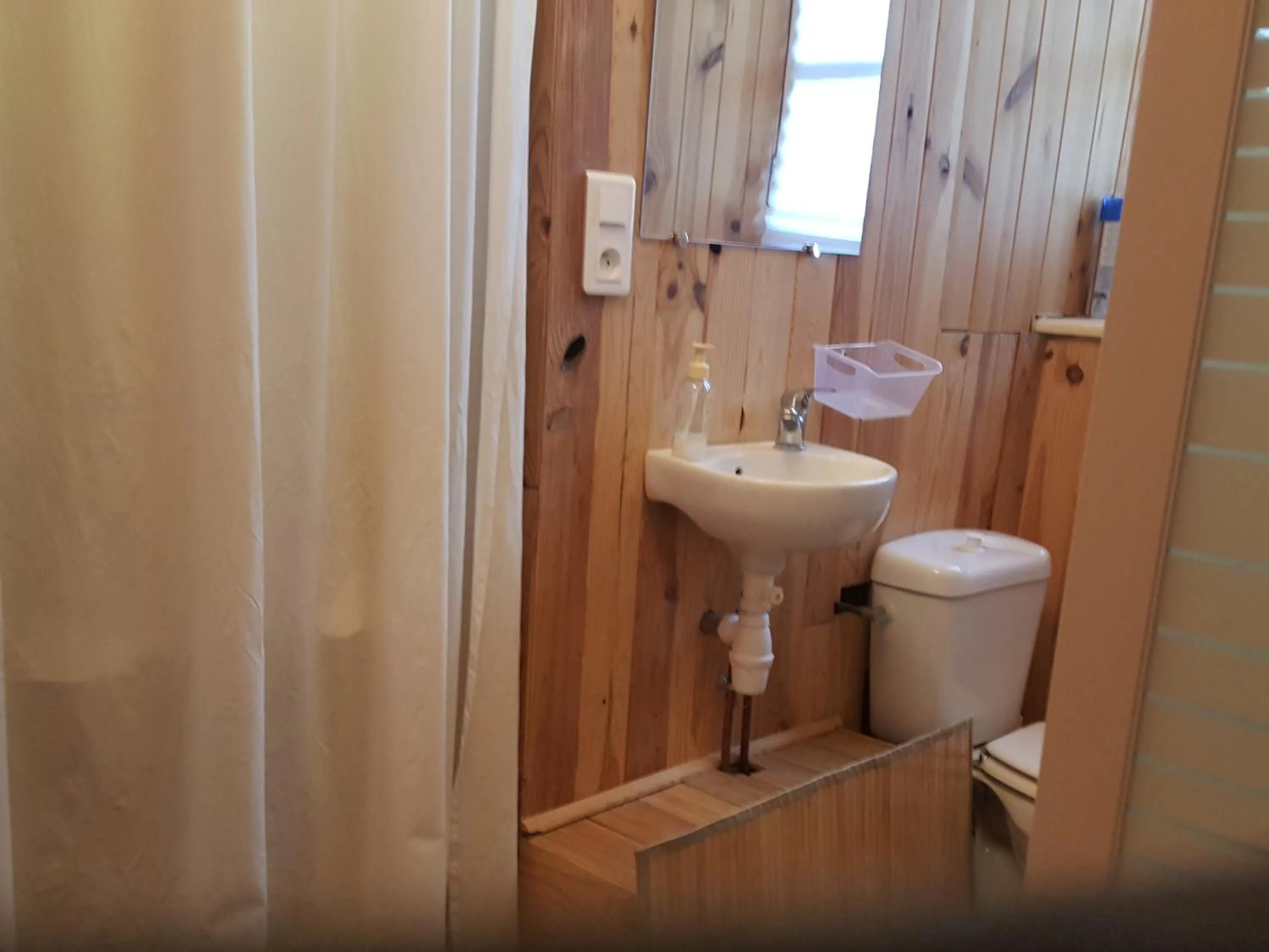 Shower in Relais des castors