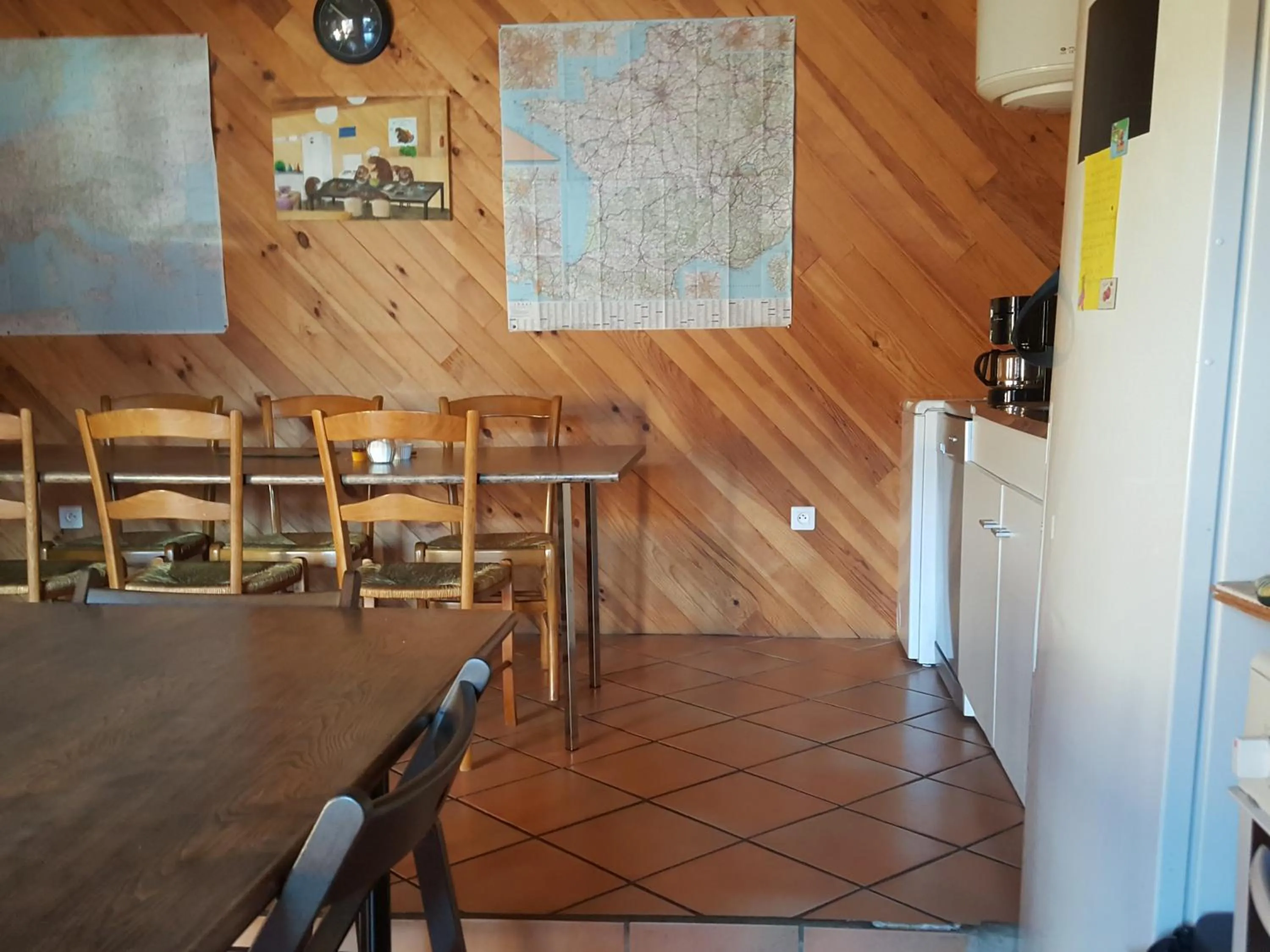 Communal kitchen in Relais des castors