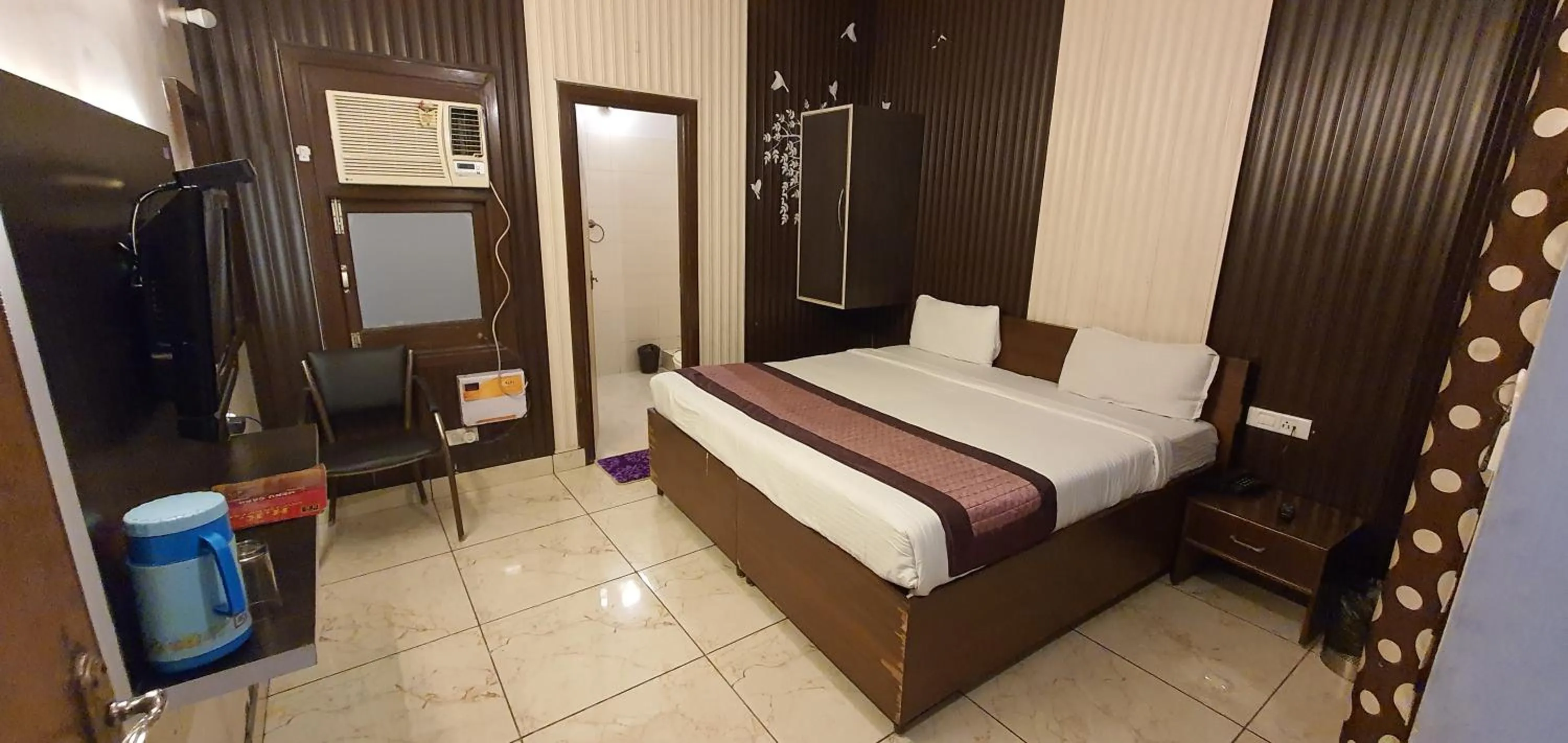 Bedroom, Bed in Hotel Amritsar Inn