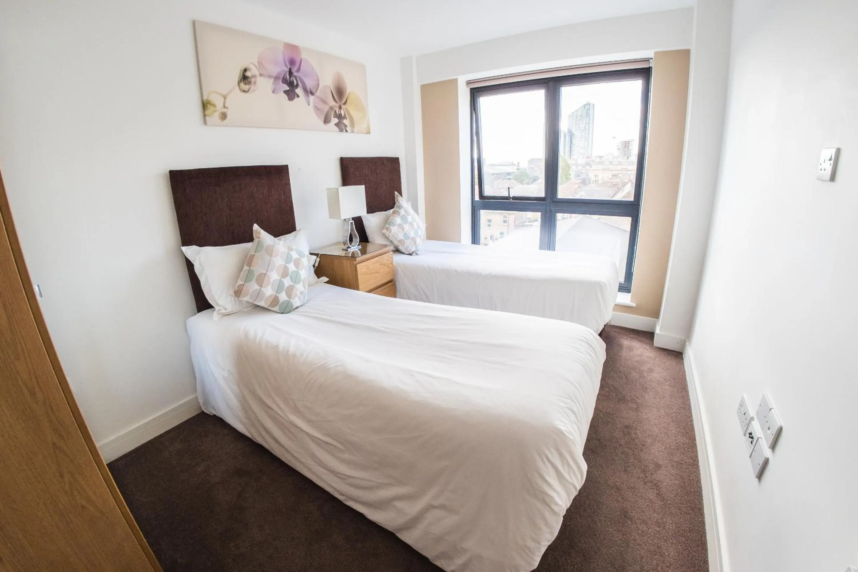 Bedroom, Bed in Ilford Tower Apartments