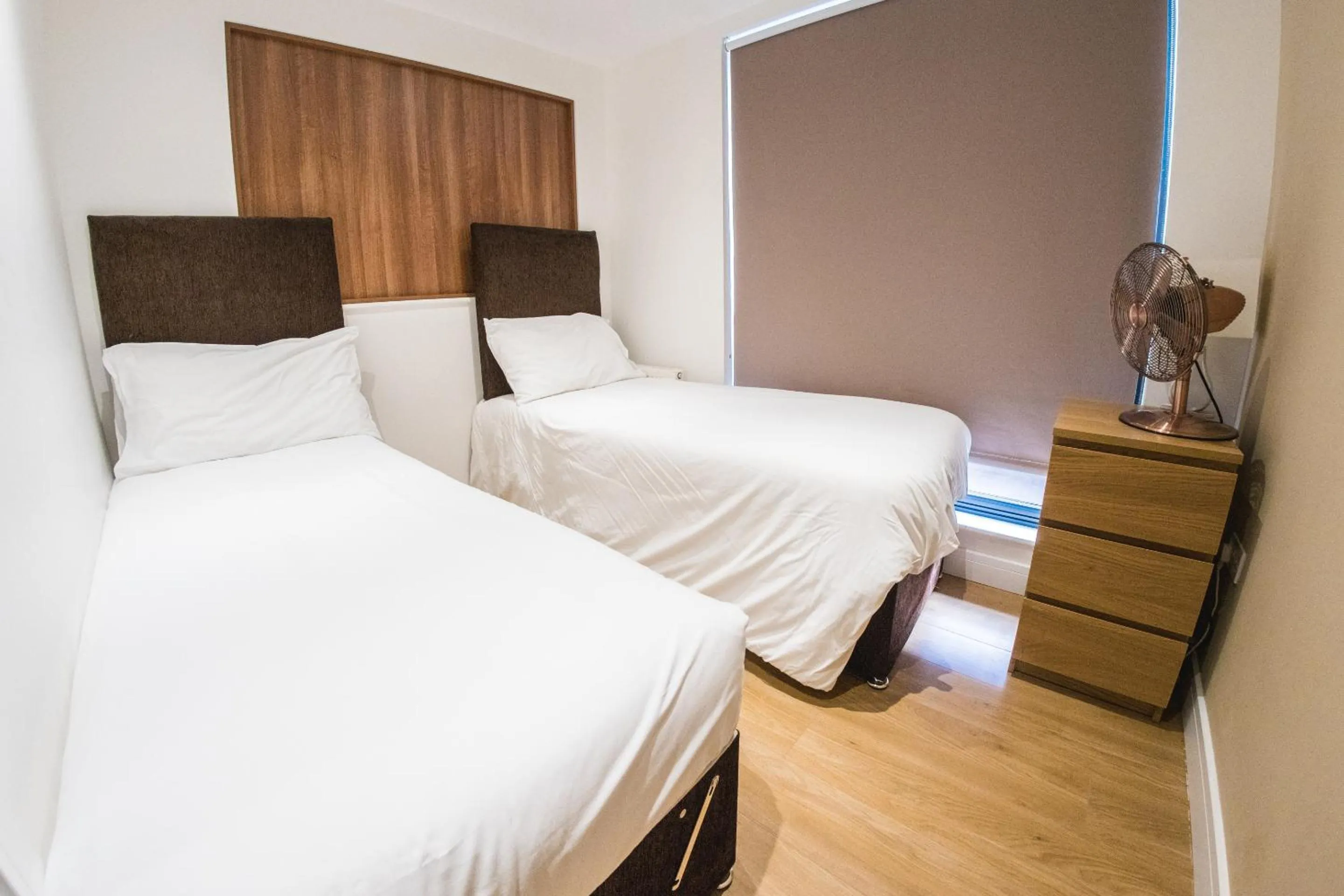 Bedroom, Bed in Ilford Tower Apartments