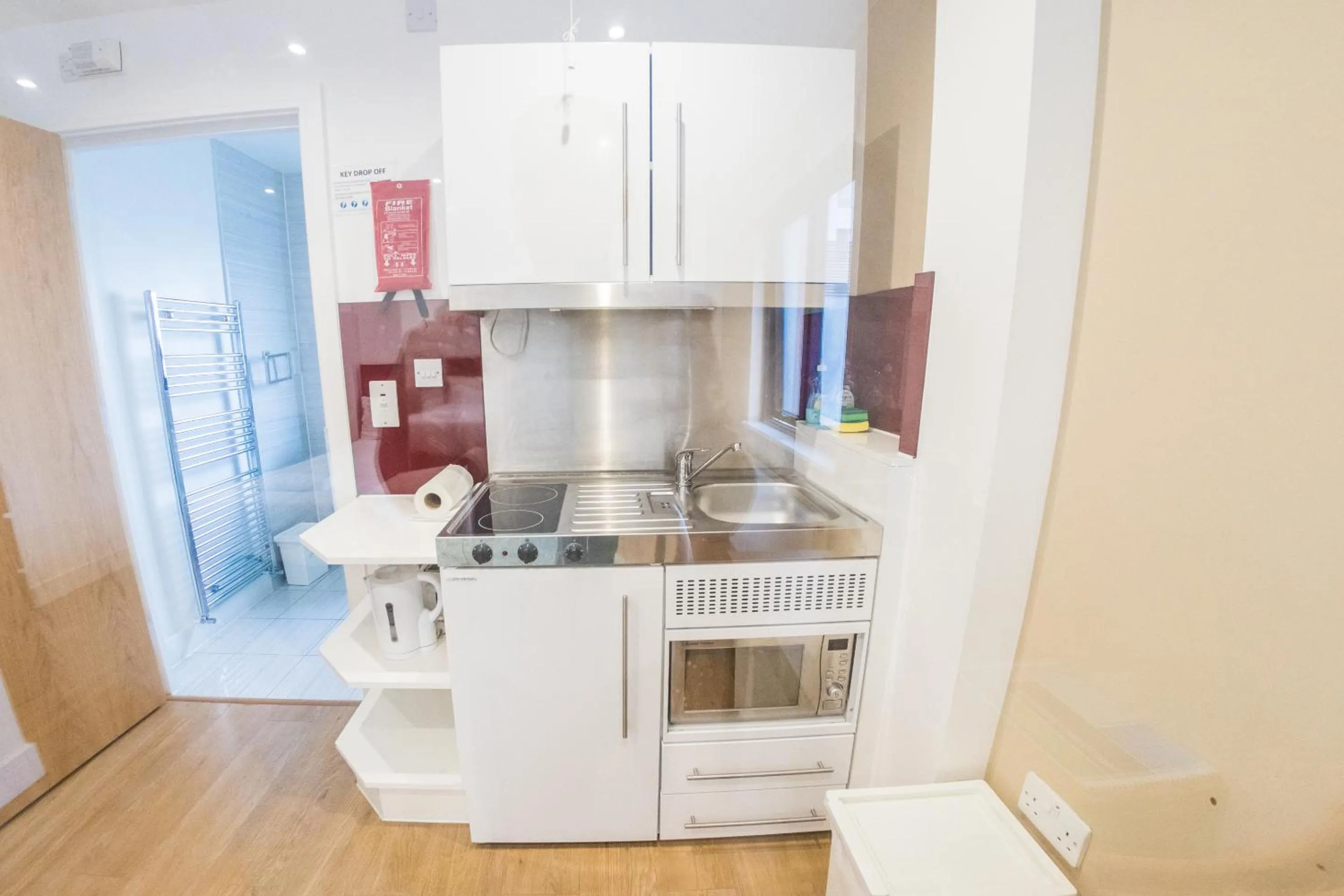 Kitchen or kitchenette in Ilford Tower Apartments