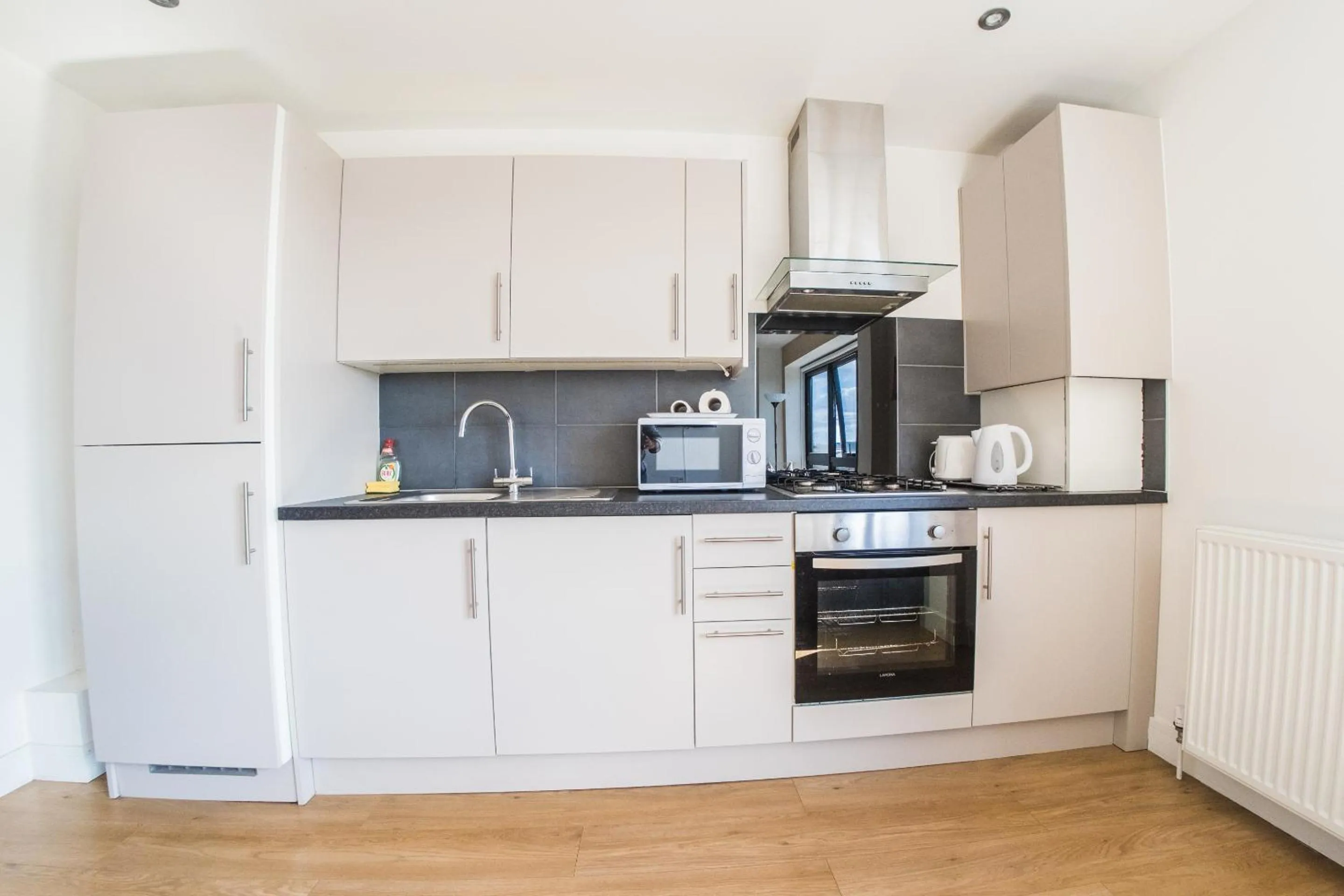Kitchen or kitchenette in Ilford Tower Apartments