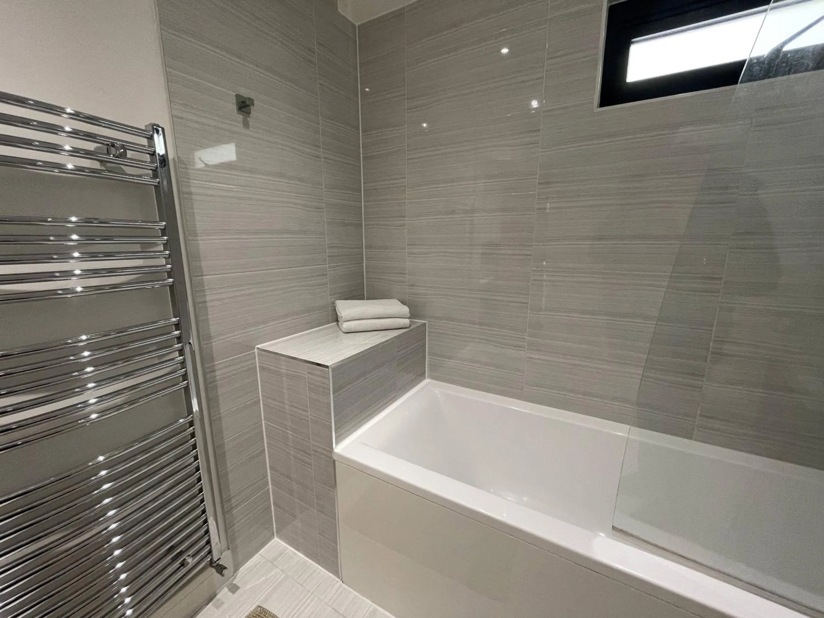 Bathroom in Ilford Tower Apartments