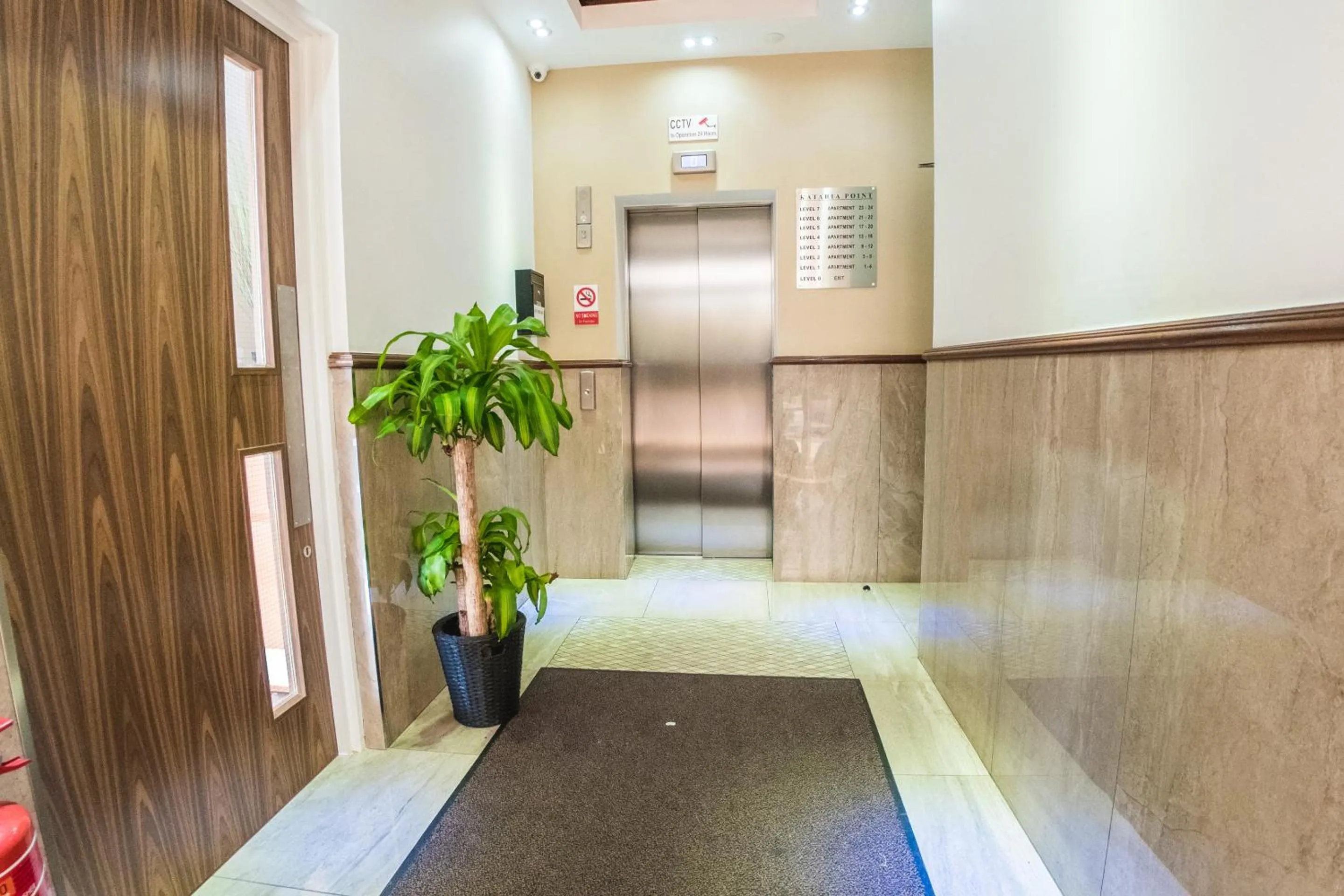 Lobby or reception in Ilford Tower Apartments