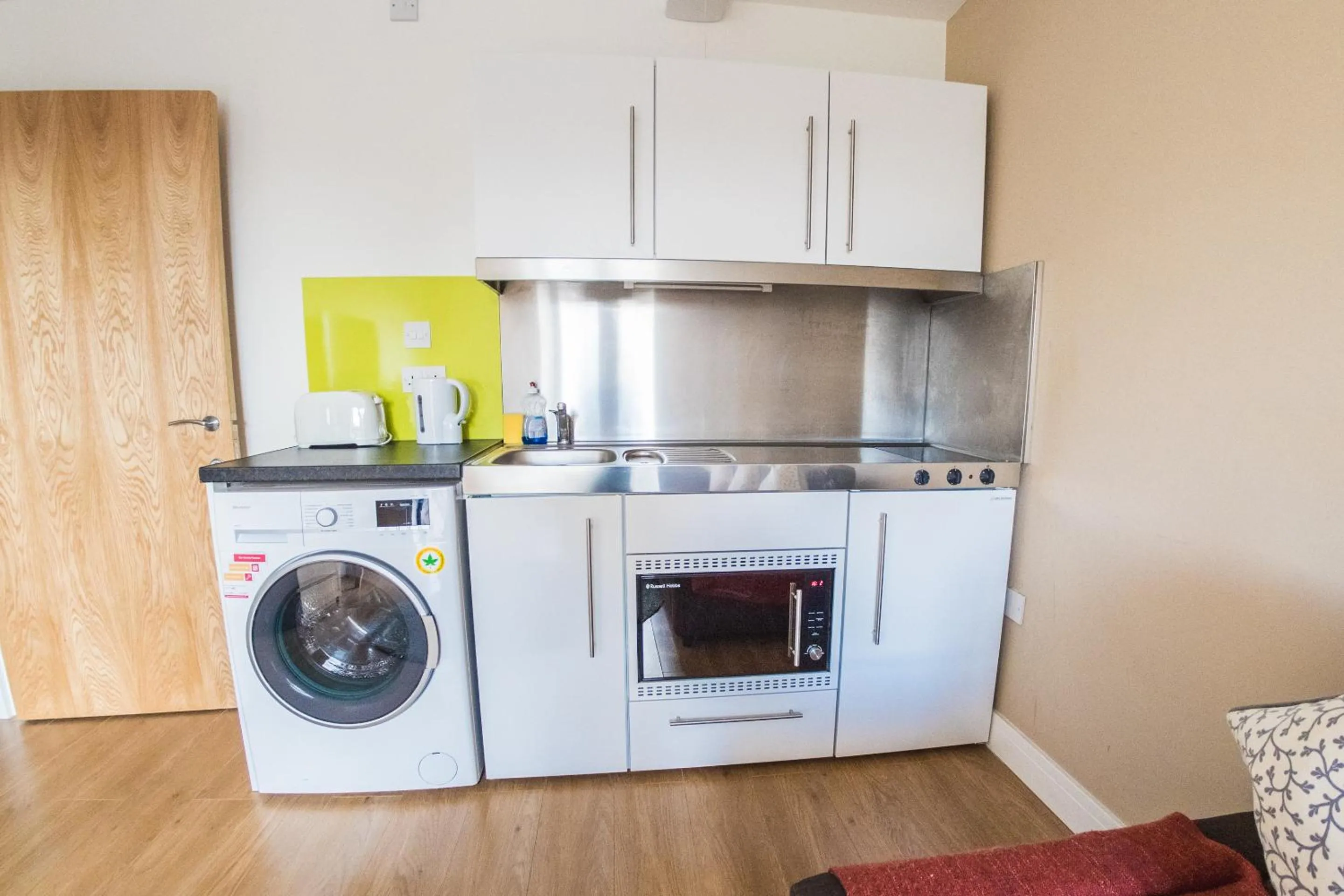 Kitchen or kitchenette in Ilford Tower Apartments