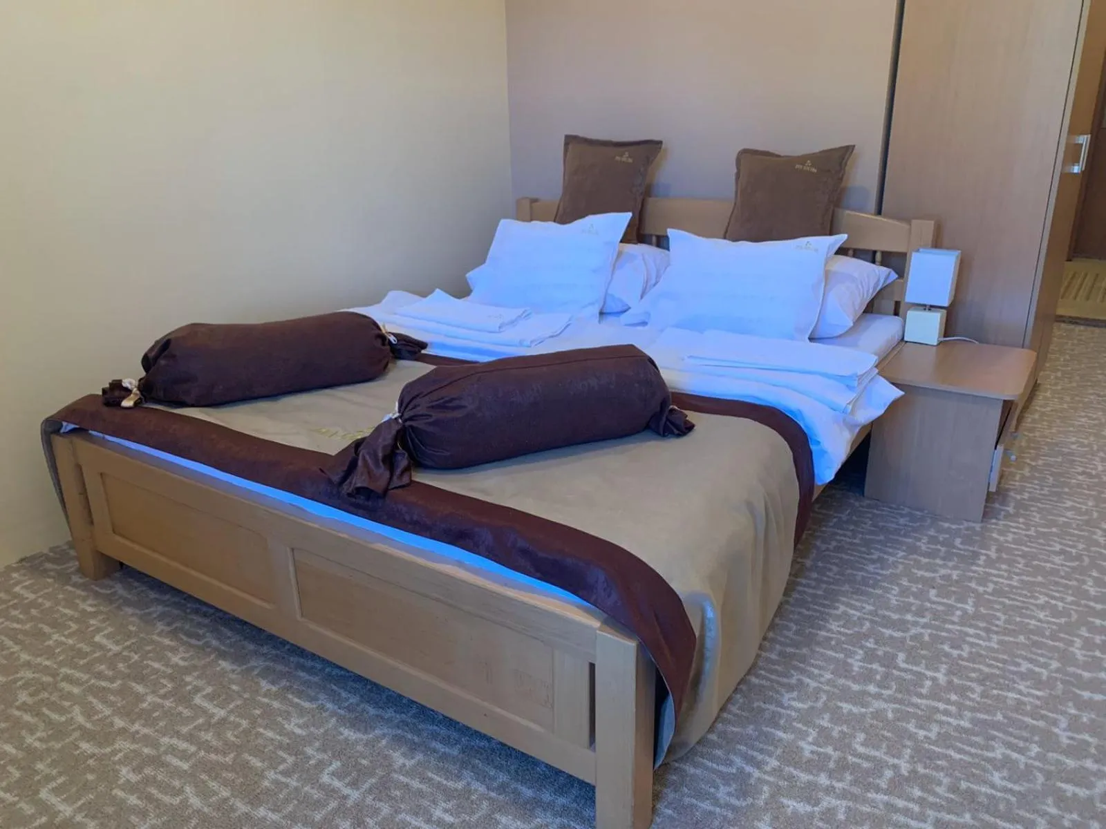 Bed in Hotel Dva Goluba