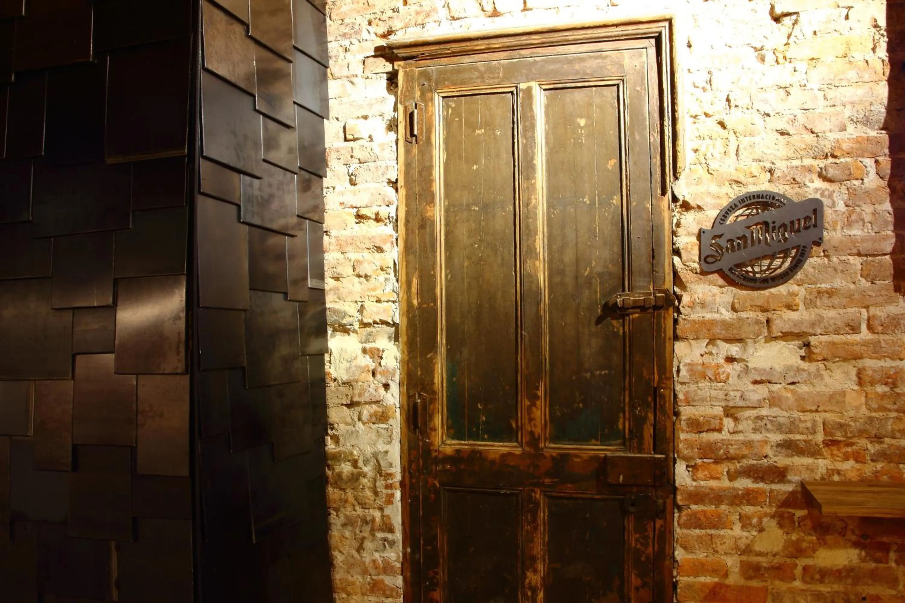 Lounge or bar in Poshtel Bilbao - Premium Hostel