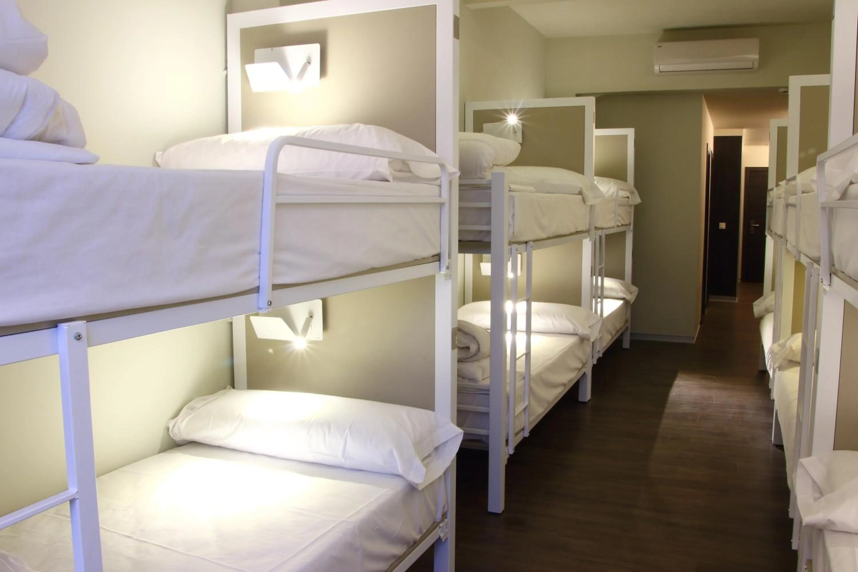 bunk bed, Bed in Poshtel Bilbao - Premium Hostel
