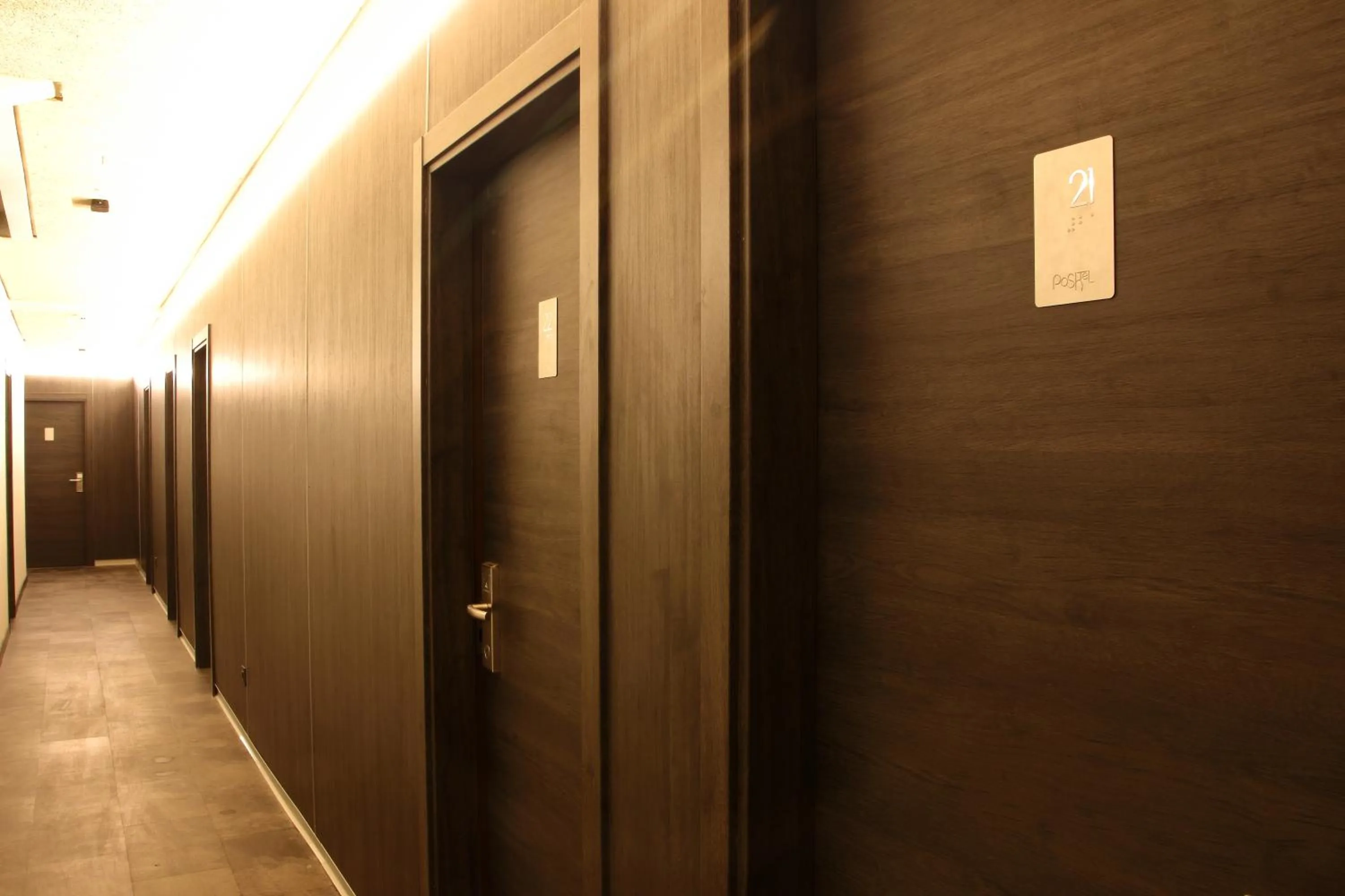 Property building in Poshtel Bilbao - Premium Hostel