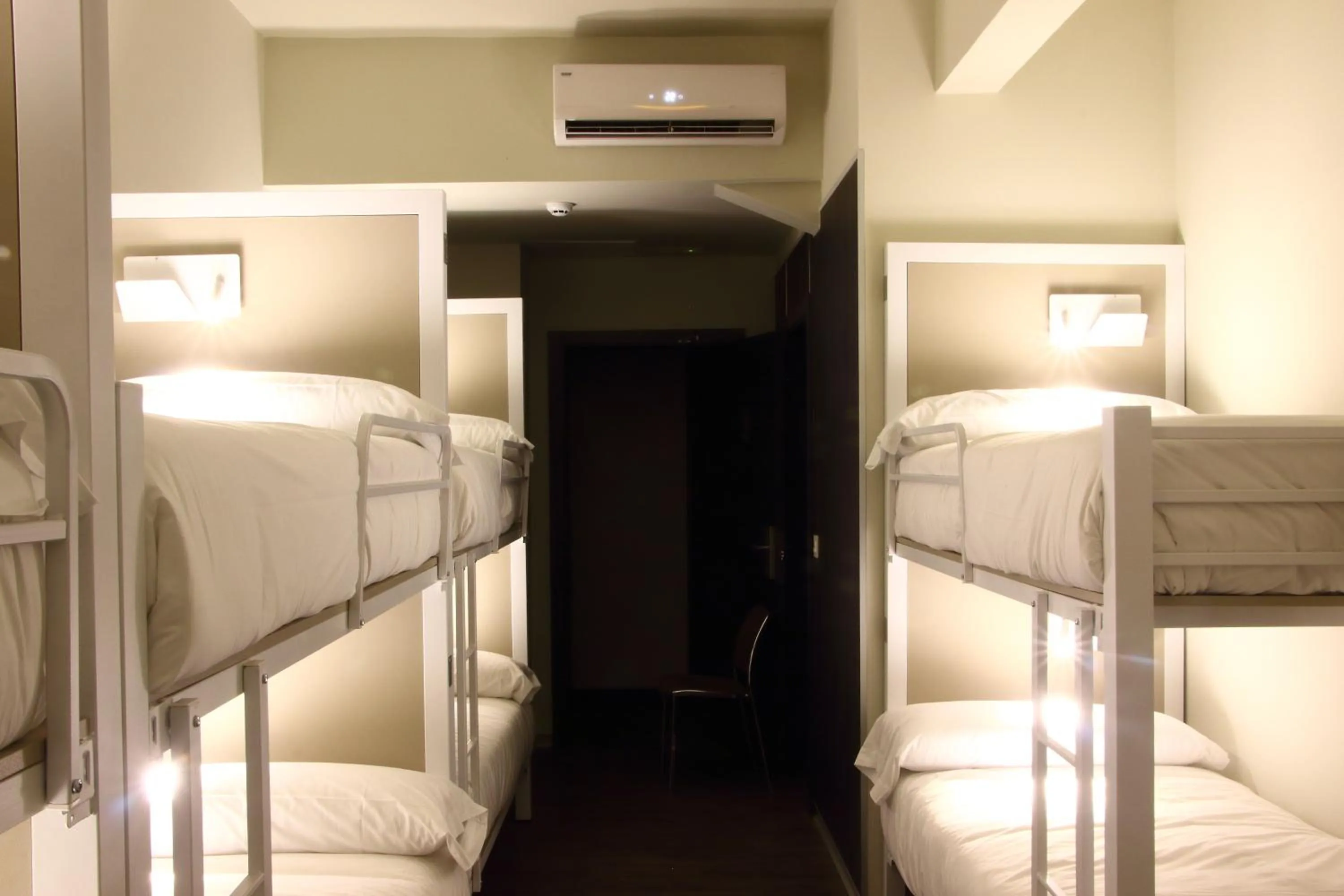 bunk bed, Bed in Poshtel Bilbao - Premium Hostel