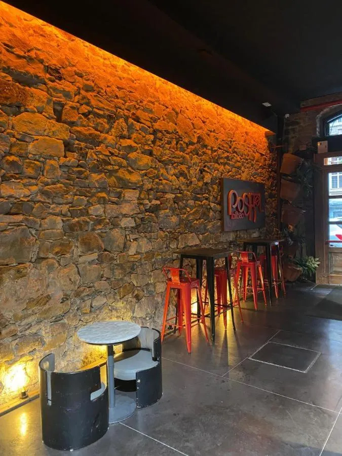 Poshtel Bilbao - Premium Hostel