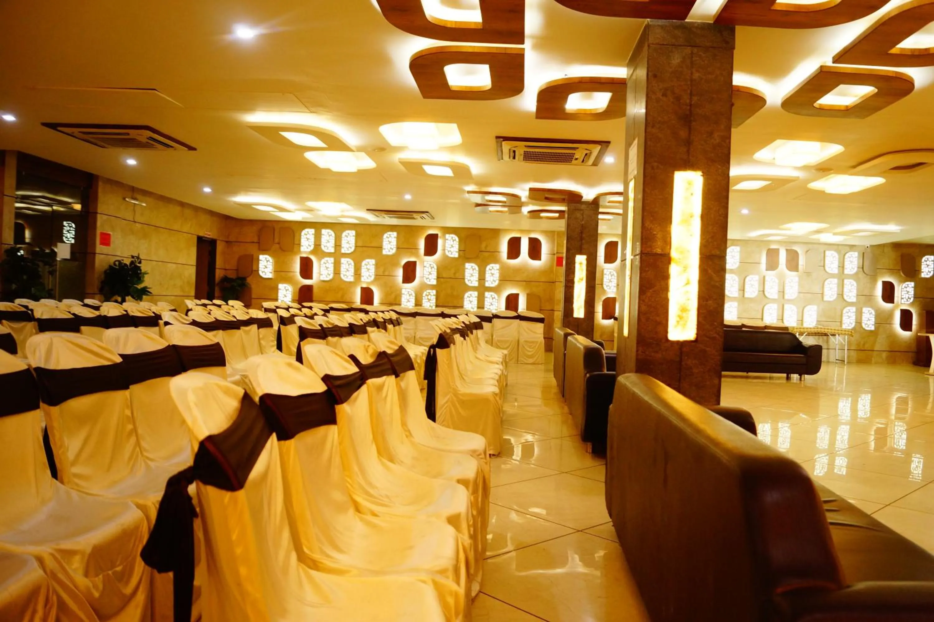 BBQ facilities in Hotel Darshan SP Ring Road