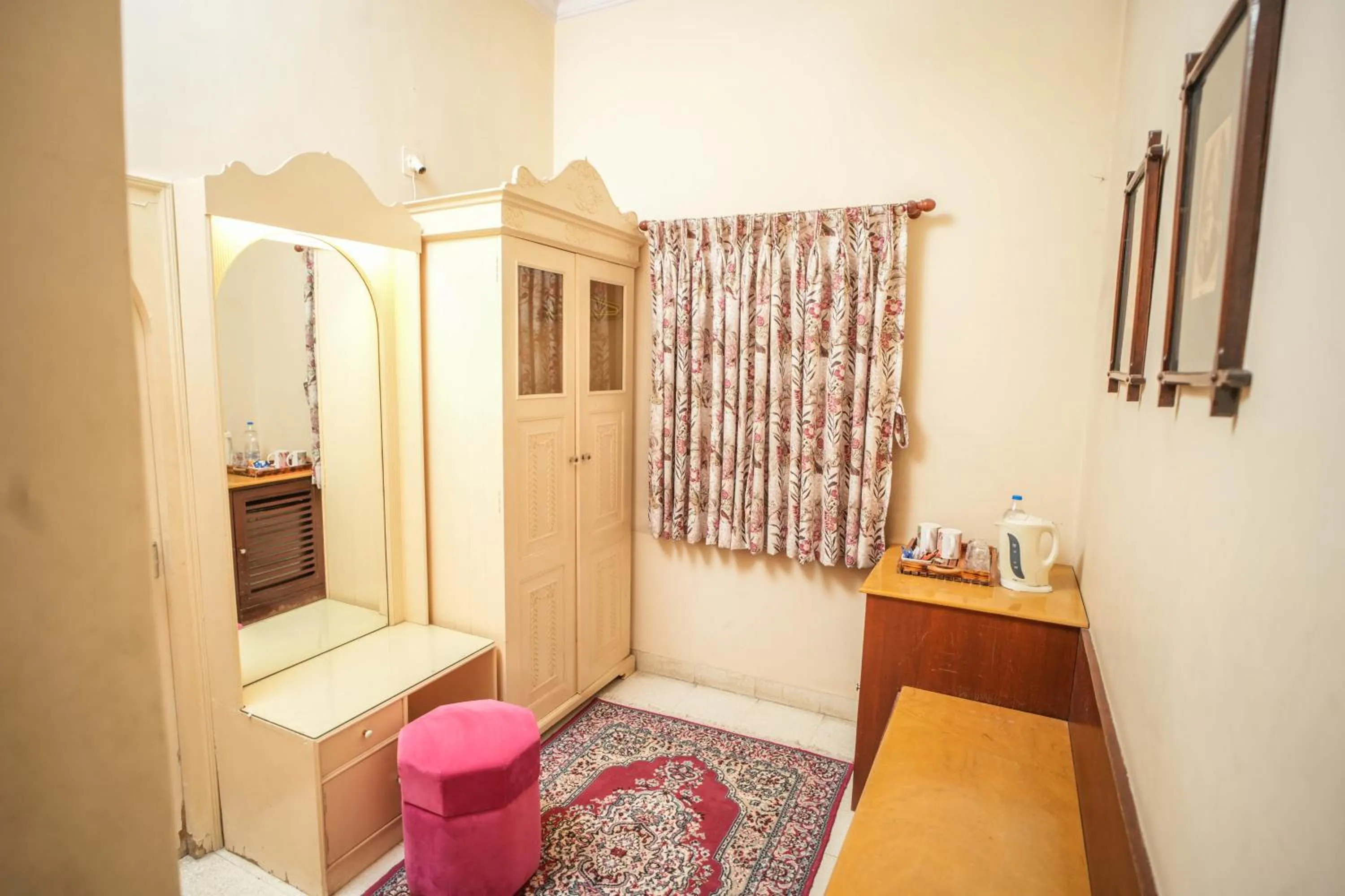 Bathroom in Nilambag Palace Hotel